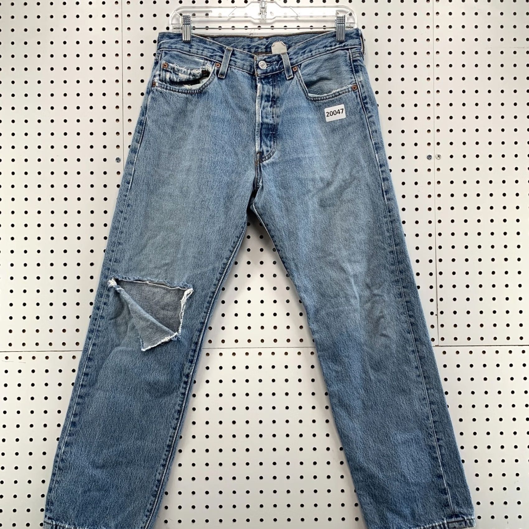 Levi's Vintage Levis 501 Jeans Mens Blue Denim Button FLy Size 33x30 Fits 32x28.5 Size US 33 - 2 Thumbnail