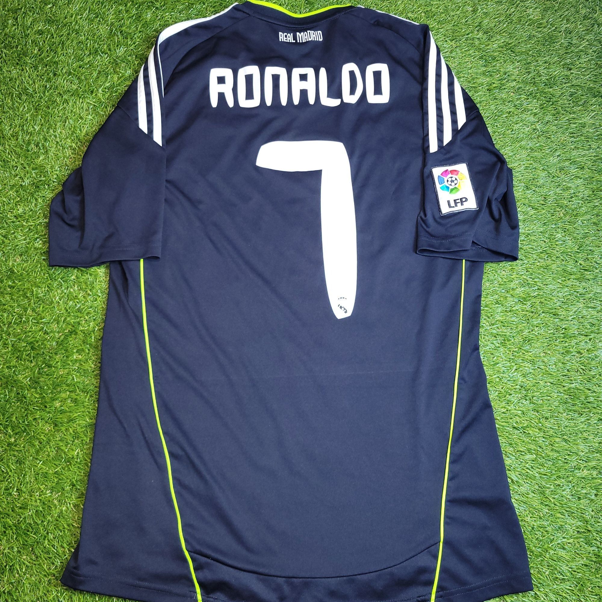 Cristiano Ronaldo Real Madrid 2010 2011 Away Soccer Jersey M