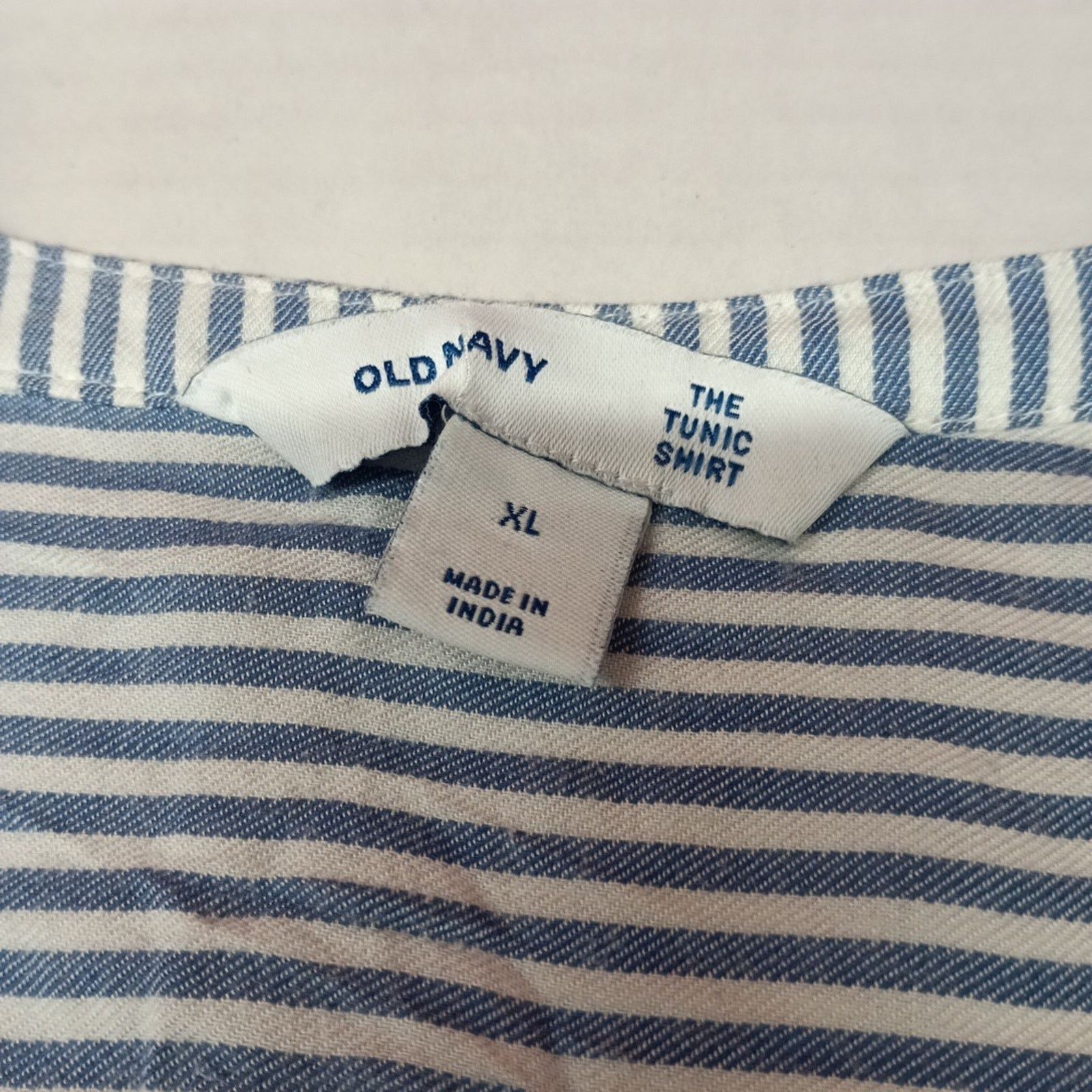 Old Navy Old Navy Tunic Button Up Shirt Women’s XL Blue White Striped Size XL / US 12-14 / IT 48-50 - 4 Thumbnail