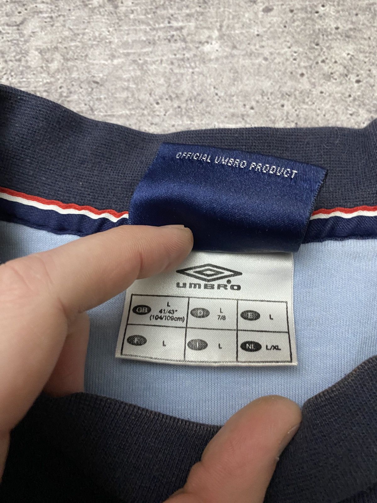 Umbro 🔥UMBRO ENGLAND VINTAGE SOCCER SWEATSHIRT Size US L / EU 52-54 / 3 - 11 Thumbnail