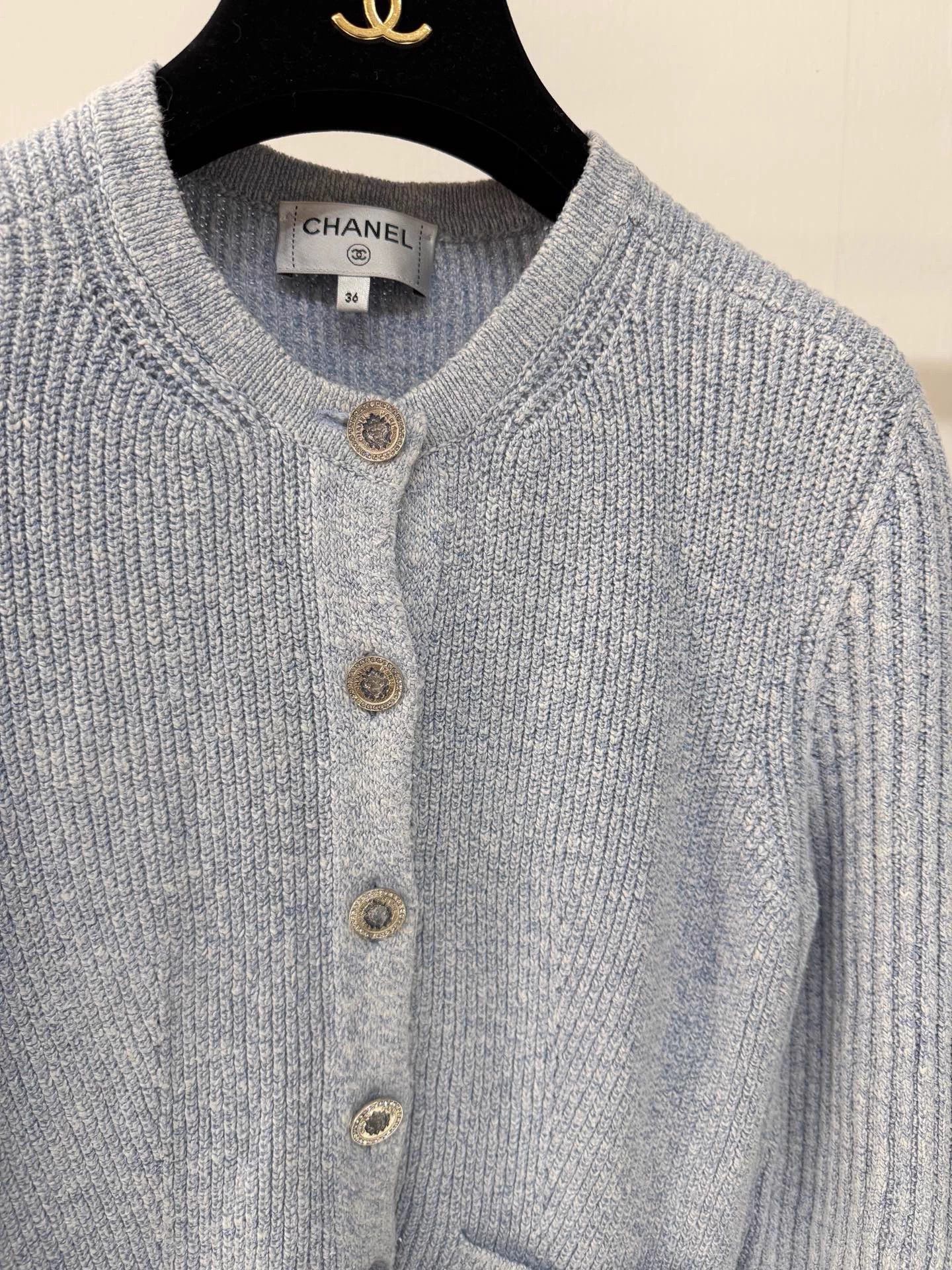 Chanel Chanel 23P Light Blue Crystal Button Waist Cardigan FR36 Size XS / US 0-2 / IT 36-38 - 2 Thumbnail