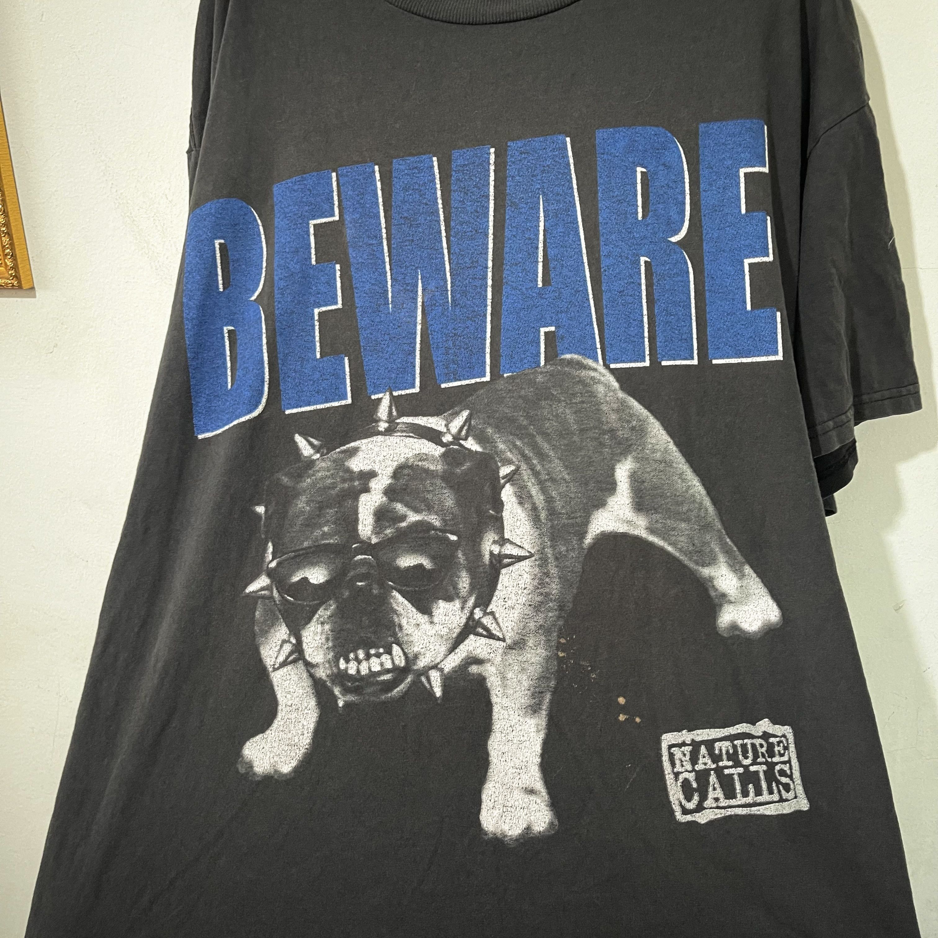 Vintage Vintage 2000s Beware Dog Pitbull T-Shirt Size US XL / EU 56 / 4 - 2 Thumbnail