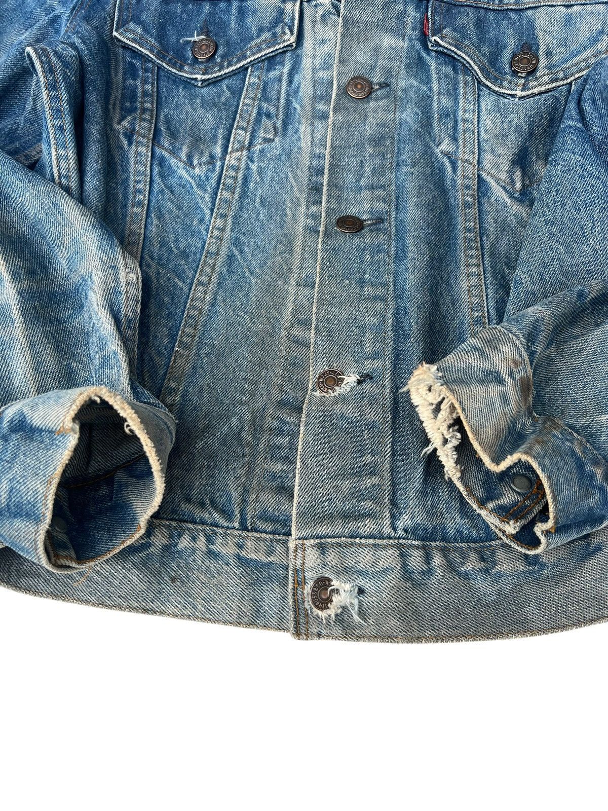 Levi's Trashed VTG 70s Levi’s Type 3 Distress Denim Trucker Jacket Size US L / EU 52-54 / 3 - 13 Thumbnail