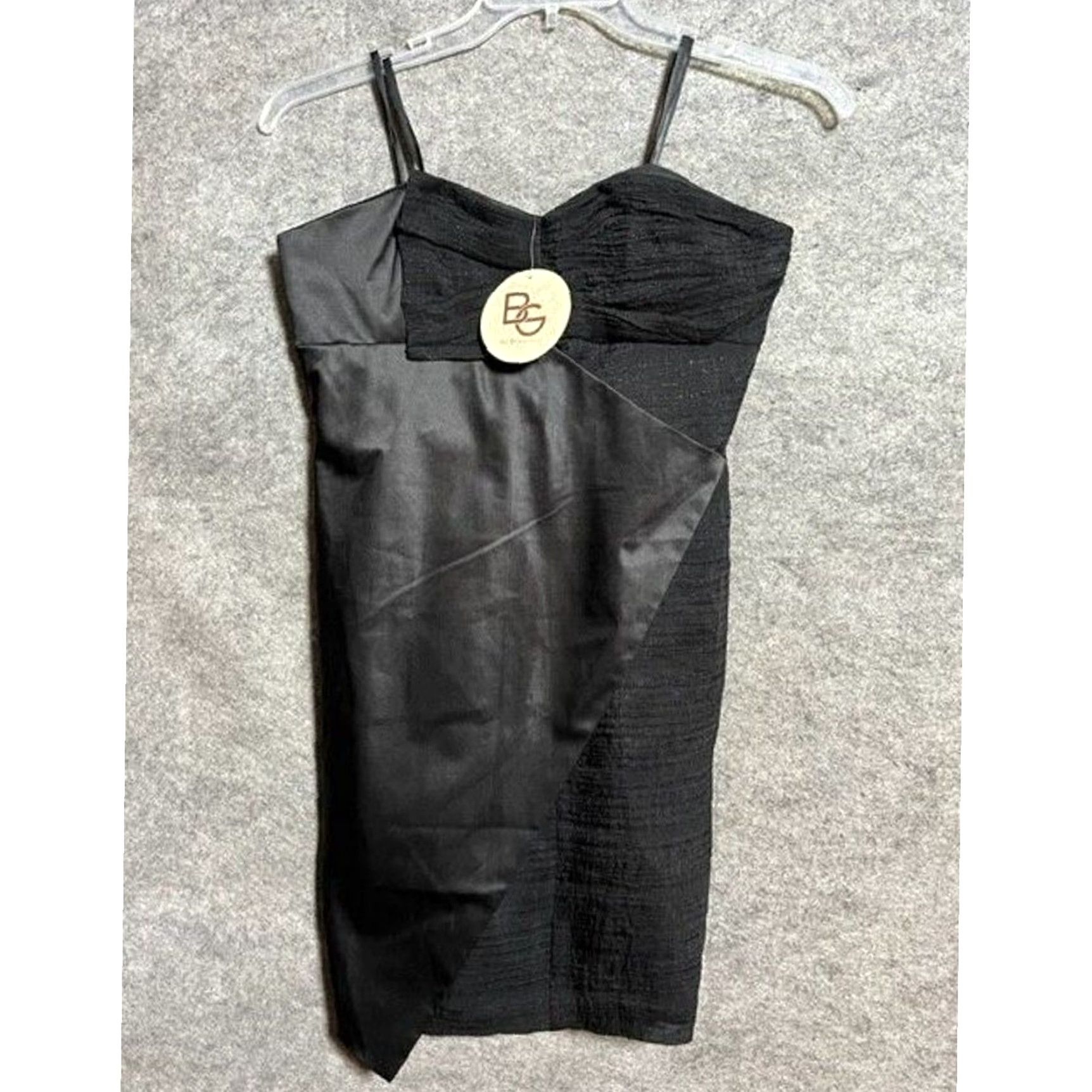 BCBGeneration **Y2K BLACK SATIN FIT & FLARE LBD COCKTAIL PARTY DRESS SZ 8** User: New title: **Y2K BLACK SATIN FIT & FLARE LBD COCKTAIL PARTY DRESS SZ 8** Size M / US 6-8 / IT 42-44 - 2 Thumbnail