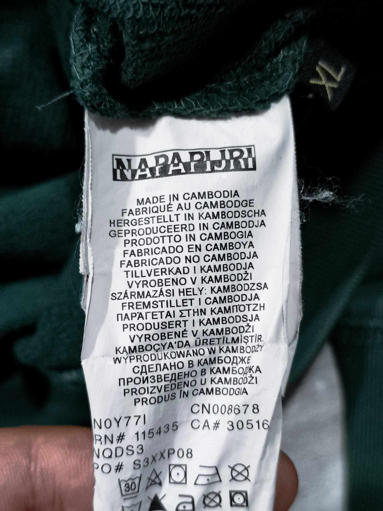Napapijri napapijri box logo ultras pullover hoodie Size US L / EU 52-54 / 3 - 4 Thumbnail