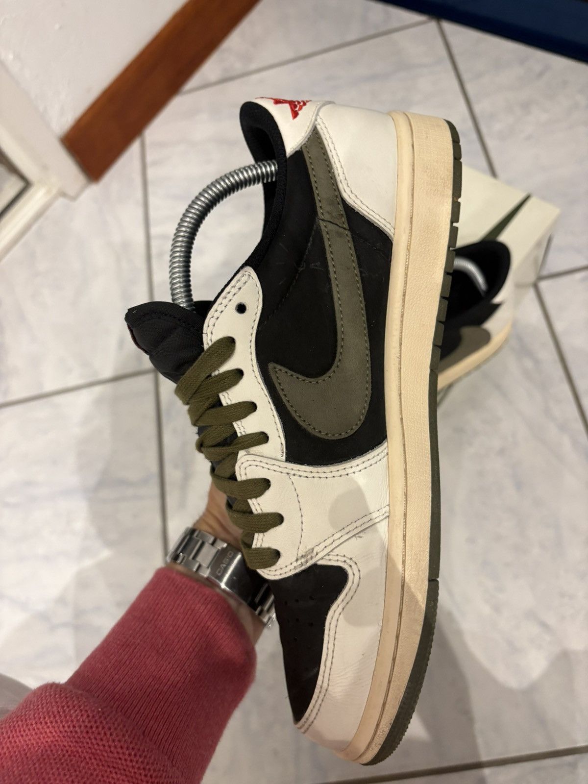 Nike × Travis Scott Nike air Jordan 1 Travis Scott olive noir crème taille 41 Size US 10 / IT 40 - 7 Thumbnail