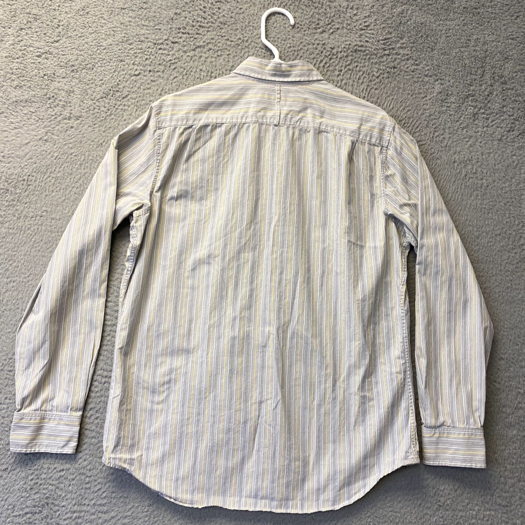 Banana Republic Banana Republic Men Button-Up Shirt Size M Gray Striped Long Sleeve /109-4 Size US M / EU 48-50 / 2 - 6 Thumbnail