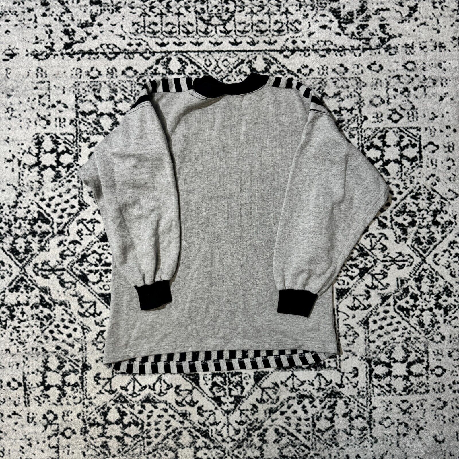 Vintage Vintage Giovanni Gray Black Cotton Crewneck Size M Striped Size US M / EU 48-50 / 2 - 7 Thumbnail