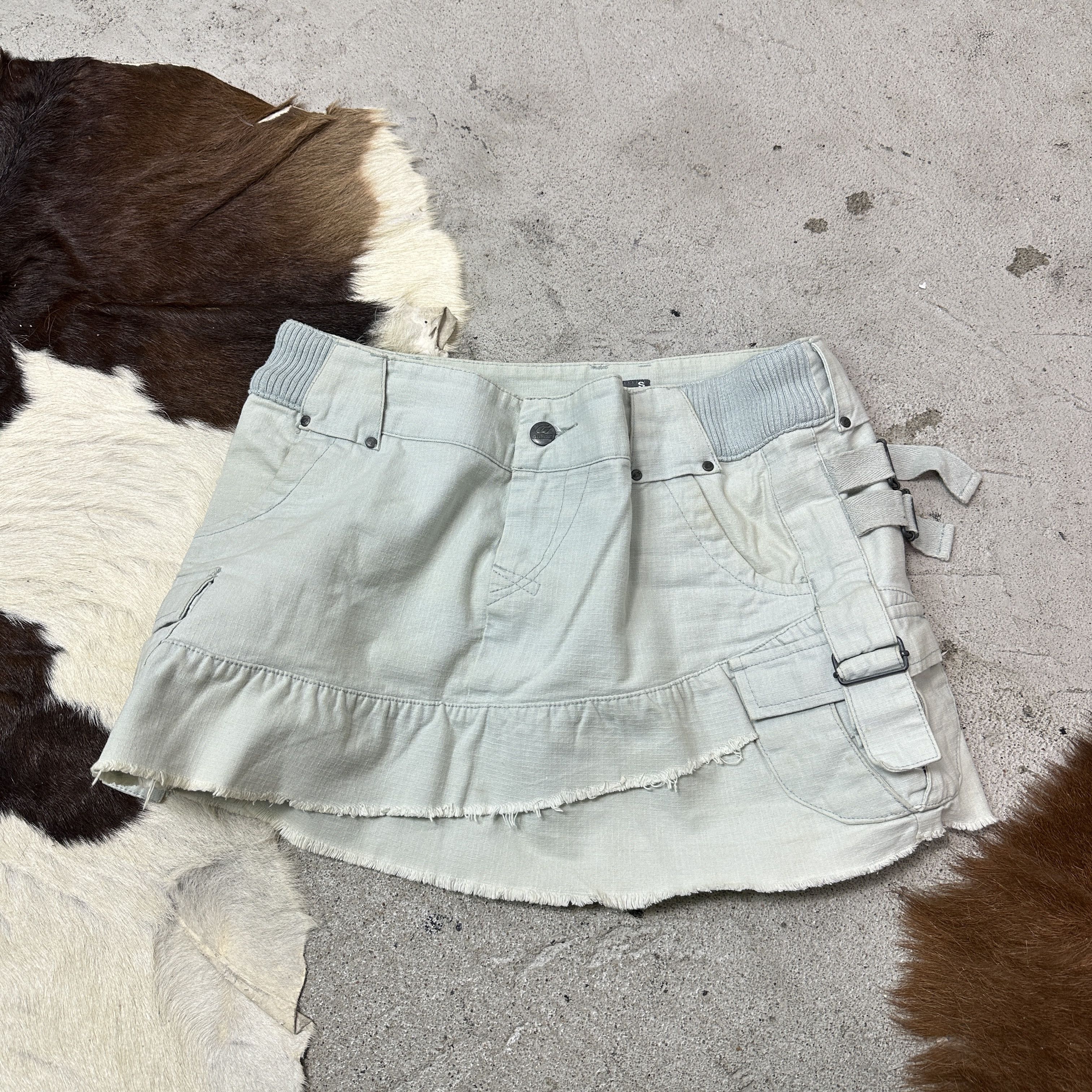 Vintage Vintage Military Styled Cargo Mini Skirt Y2K Size 25" / US 0 / IT 36 - 2 Thumbnail
