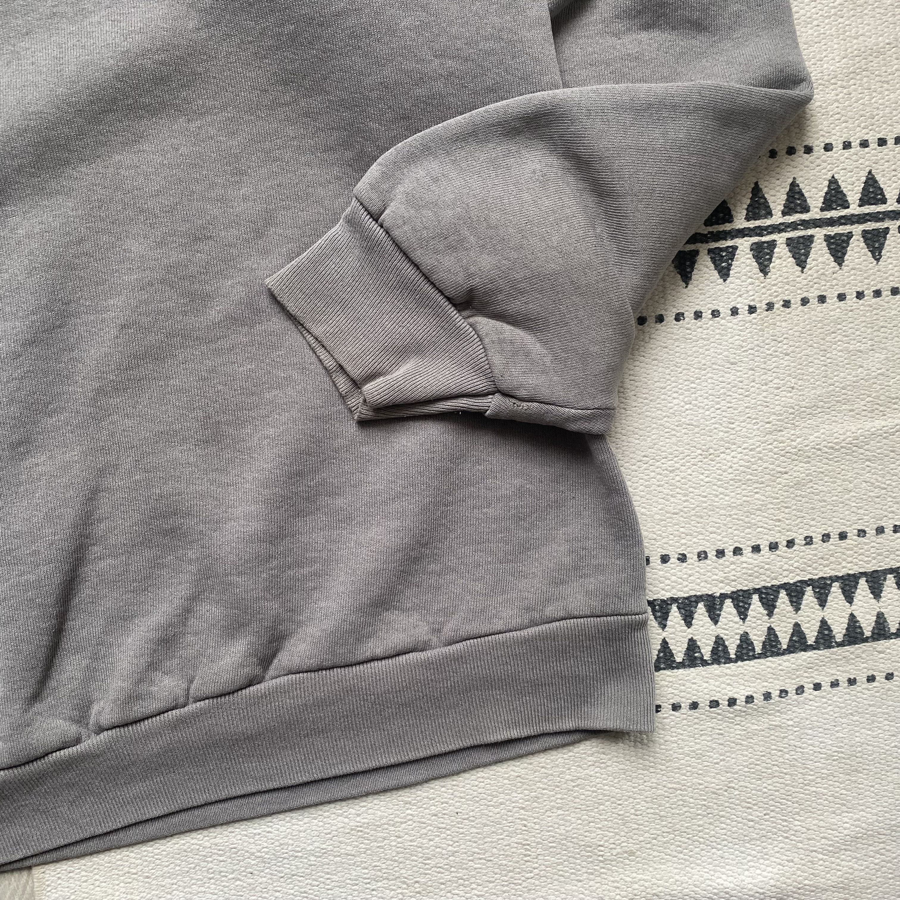 Fruit Of The Loom Vintage 90s FotL USA Blank Sweatshirt mini logo Size US L / EU 52-54 / 3 - 4 Thumbnail