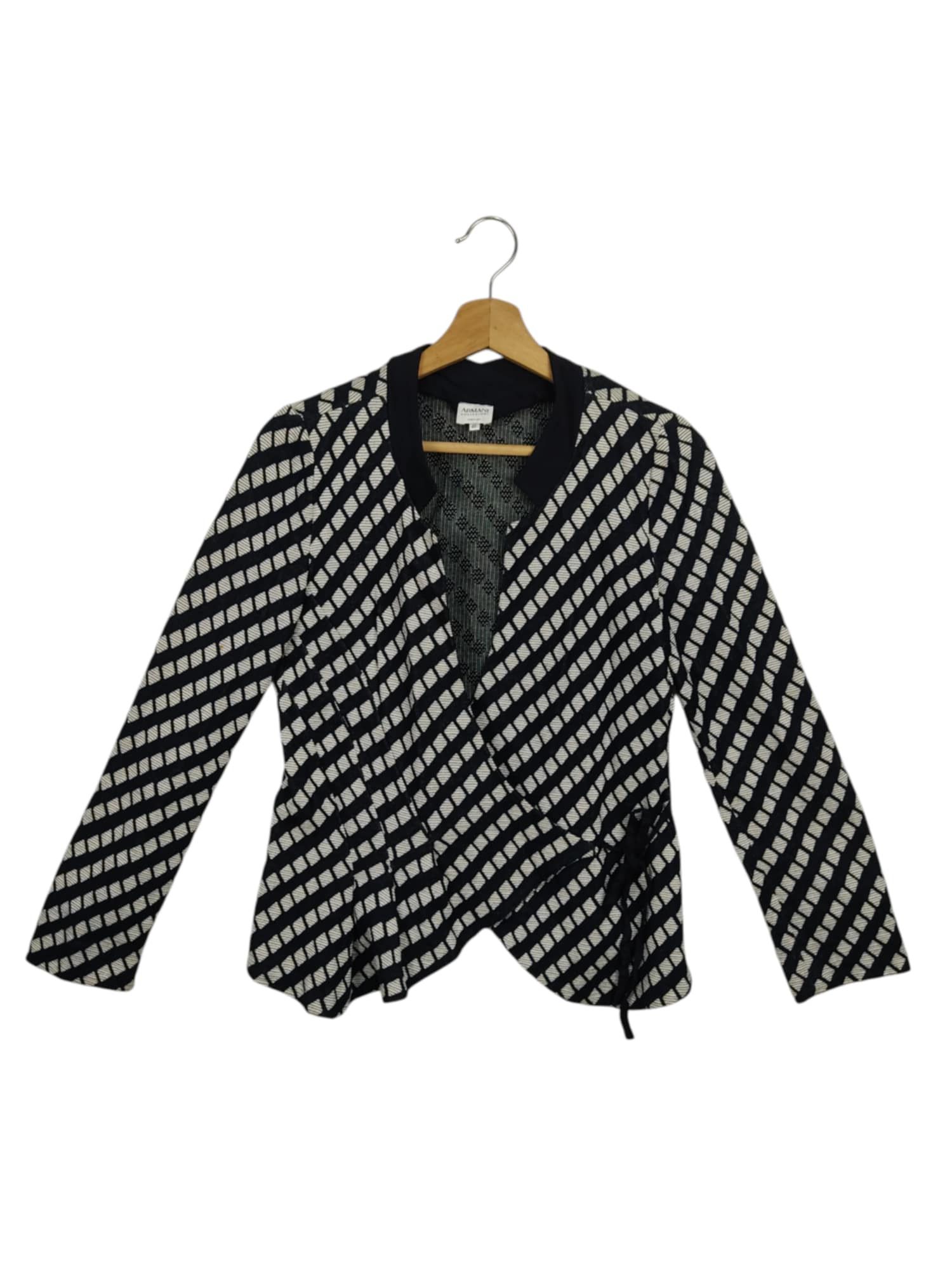 Armani VINTAGE Armani Italy Collezioni Cardigan Size S / US 4 / IT 40 - 1 Thumbnail