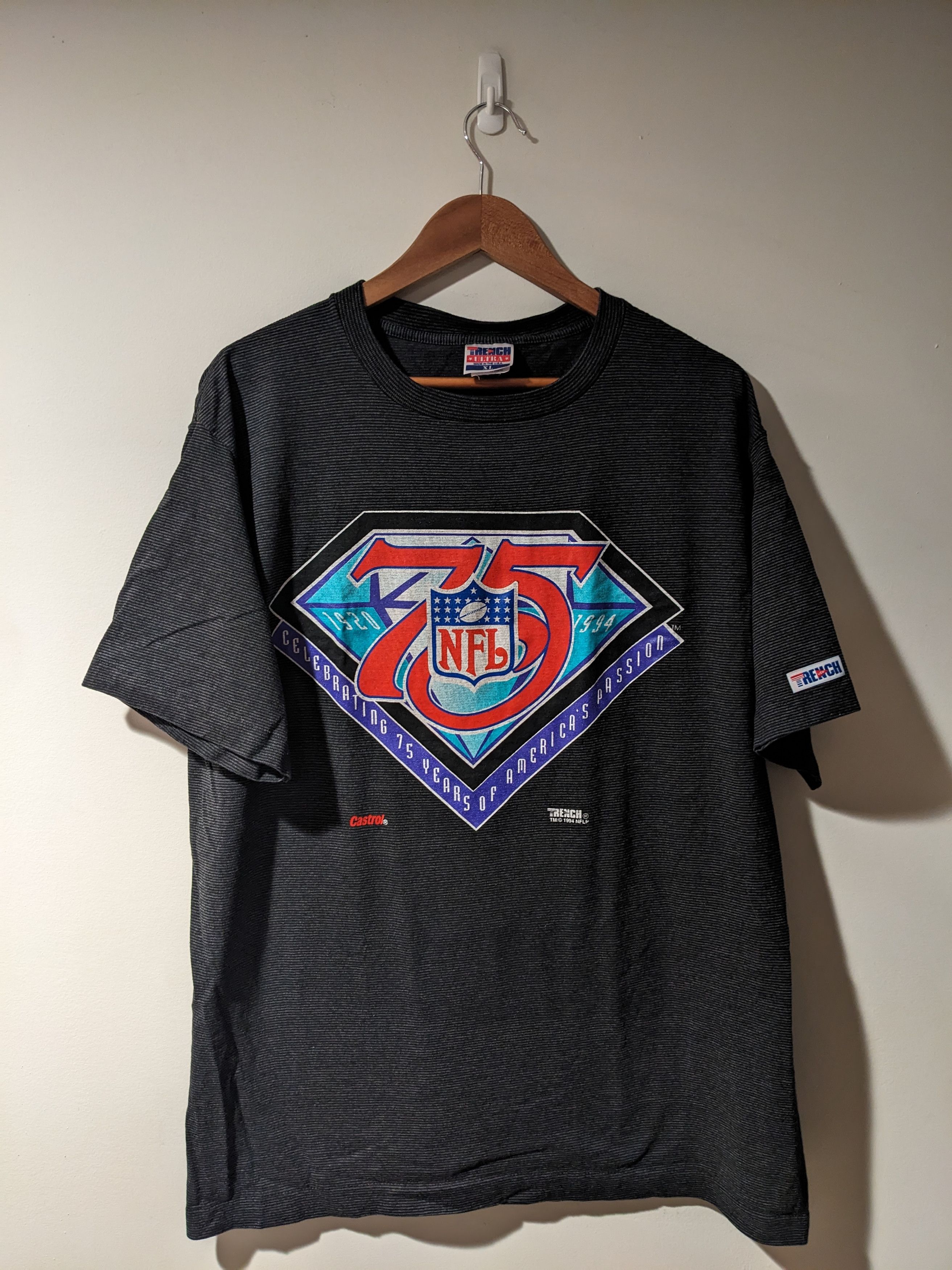 Vintage Vintage 1994 75th Anniversary NFL Football Trench T-Shirt Size US XL / EU 56 / 4 - 1 Thumbnail