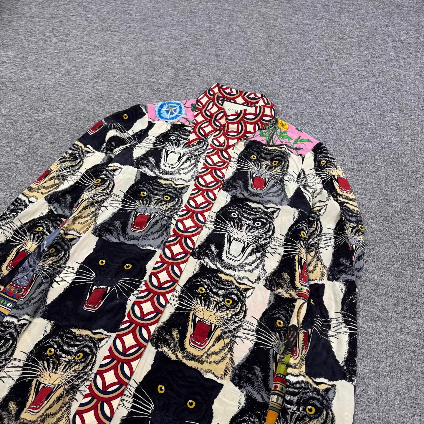 Gucci Gucci Silk Floral Tiger Shirt 40 Like New Size S / US 4 / IT 40 - 4 Thumbnail