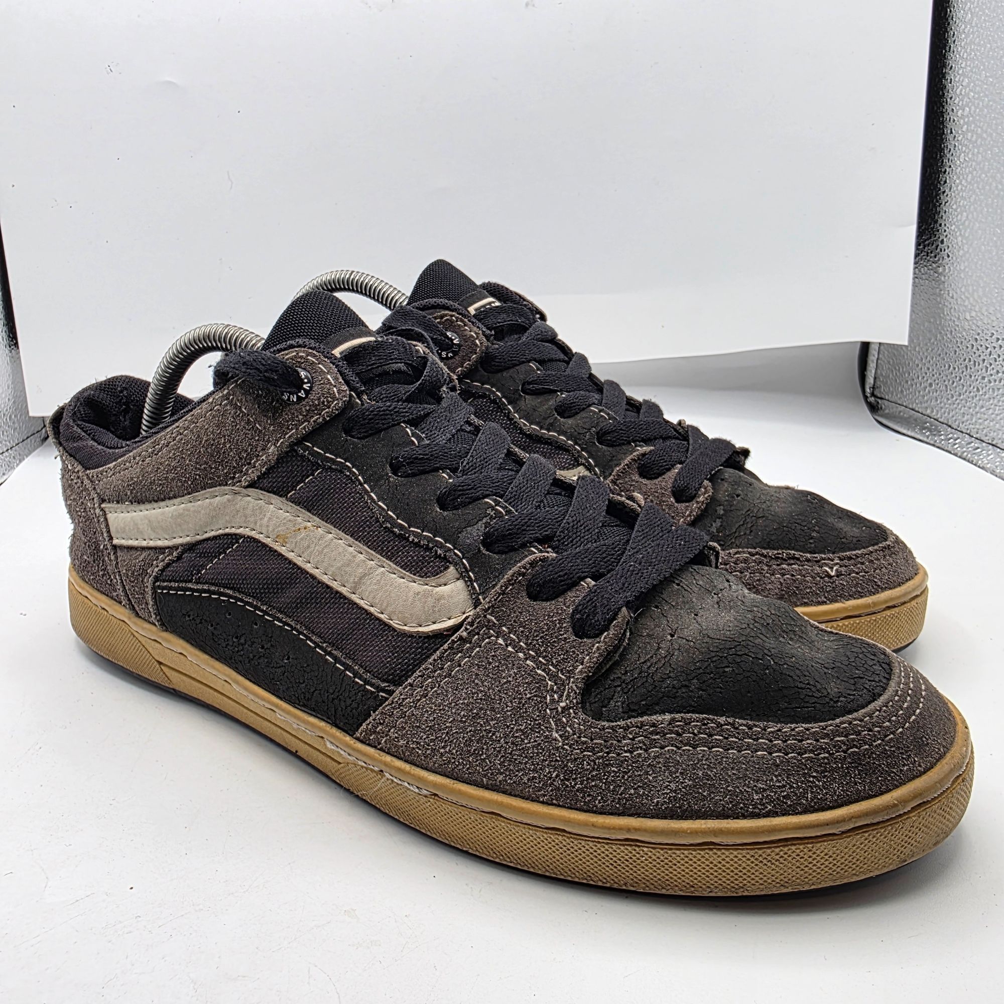 Vans Vans Skate Shoes Mens 9.5 Black Sneakers Casual Low Top Sued Size US 9.5 / EU 42-43 - 1 Thumbnail