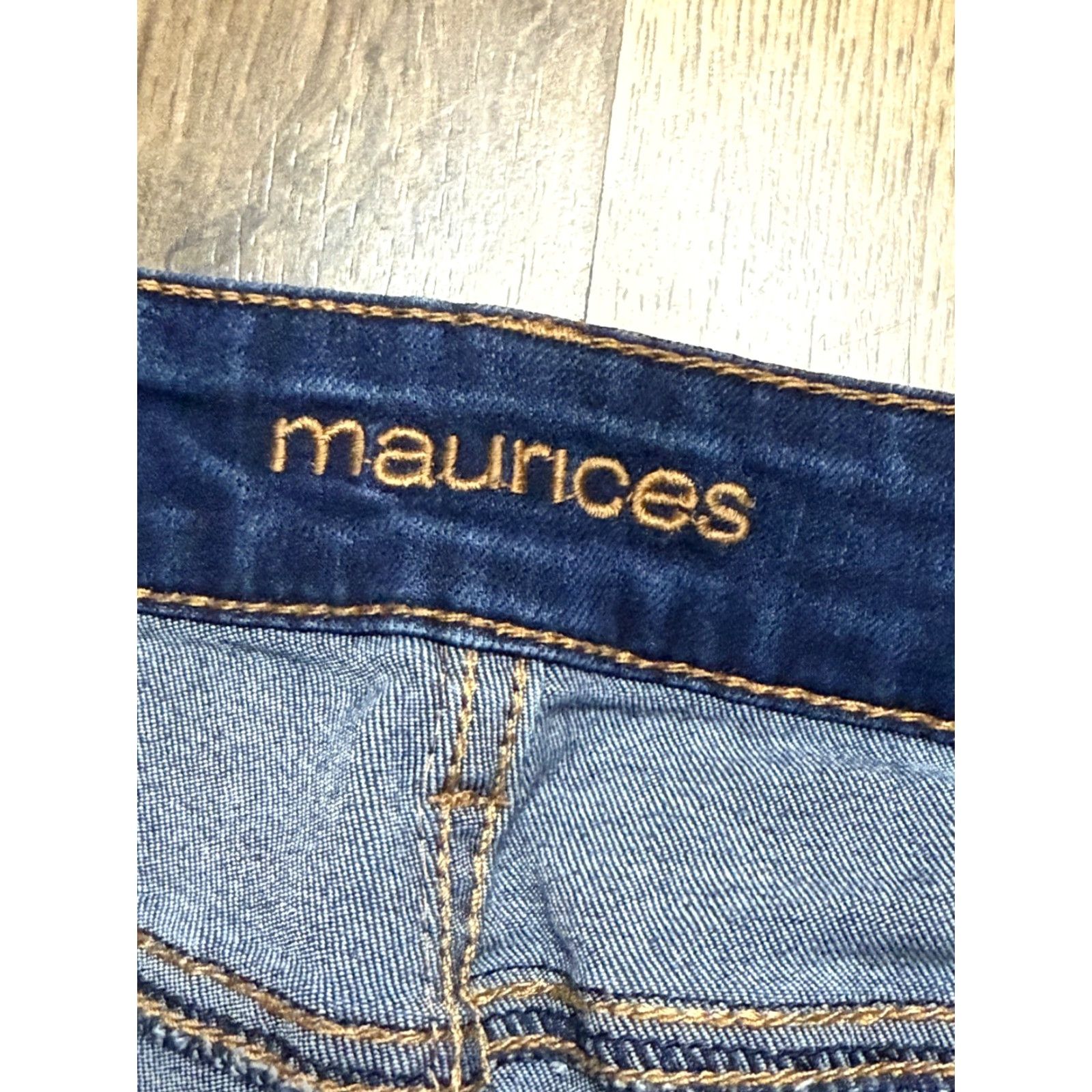 Vintage Maurices Jeans Women's Size Large Blue Denim Straight Leg Regular Rise 29.5in Inseam 5-Pocket Design Size 24" / US 00 / IT 34 - 5 Thumbnail