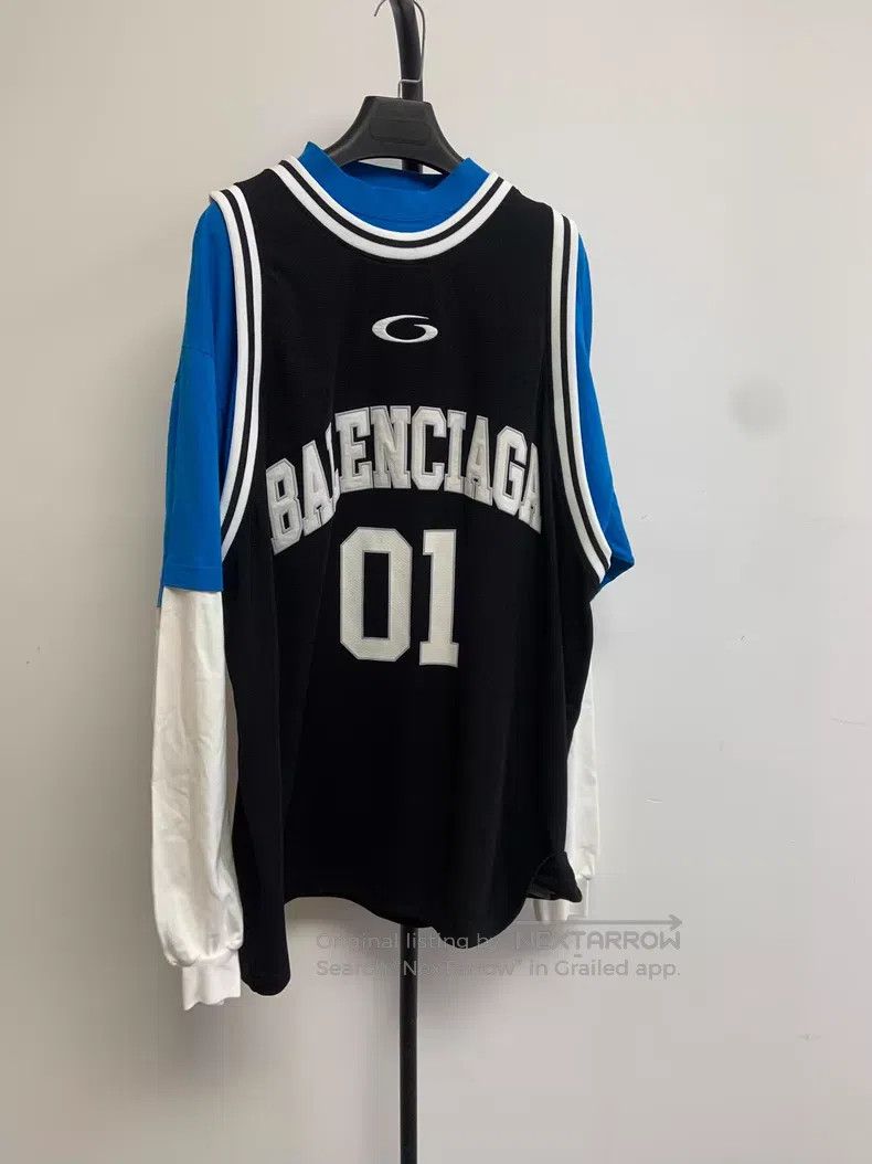 Balenciaga Balenciaga Letter and number combined round neck black Size US M / EU 48-50 / 2 - 1 Thumbnail