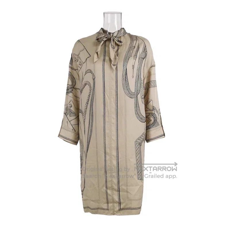 Hermes Hermes Classic chain pattern, 100% silk Size XS / US 0-2 / IT 36-38 - 1 Thumbnail