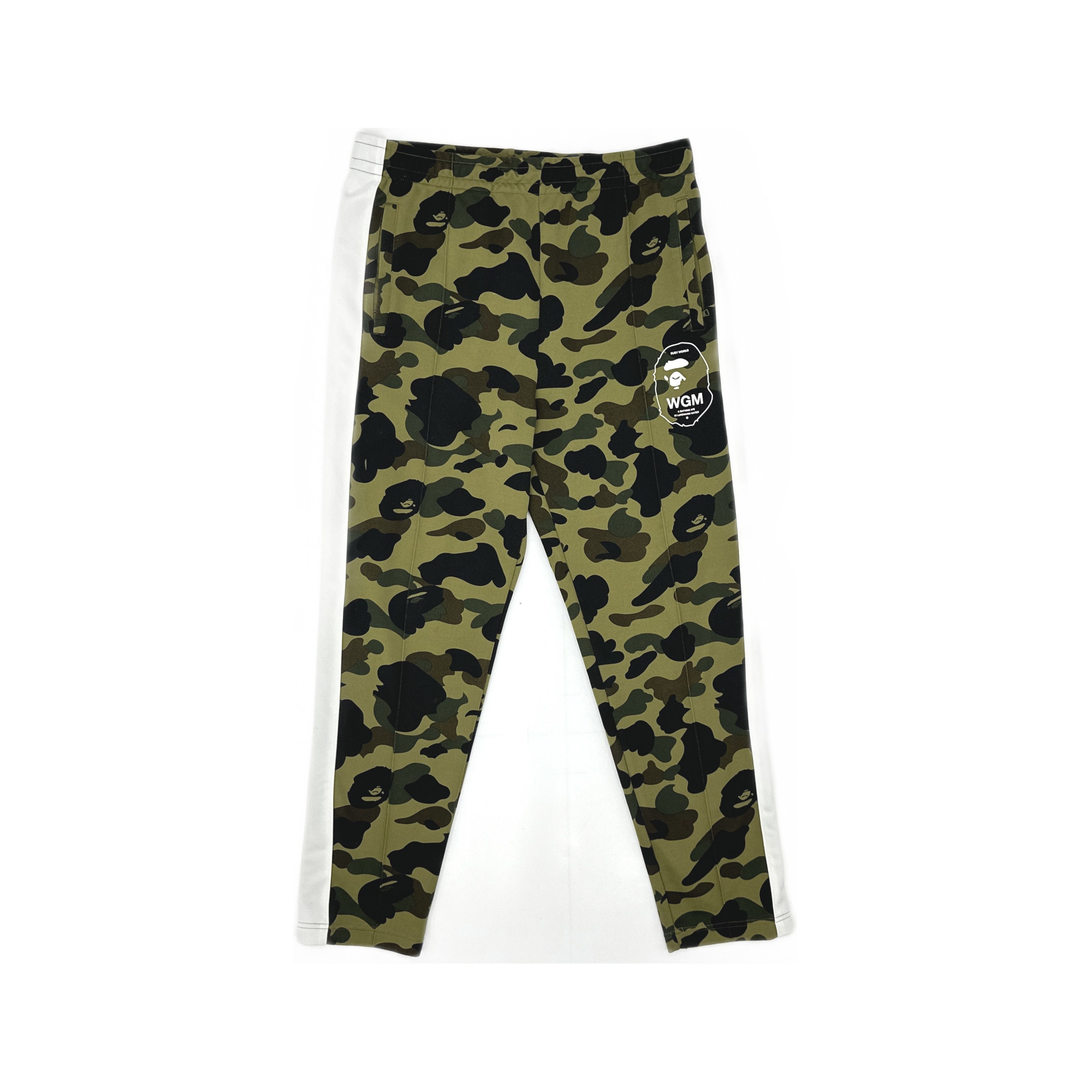 Bape A BATHING APE Camo Sweatpants Size XL Size US 36 / EU 52 - 1 Thumbnail