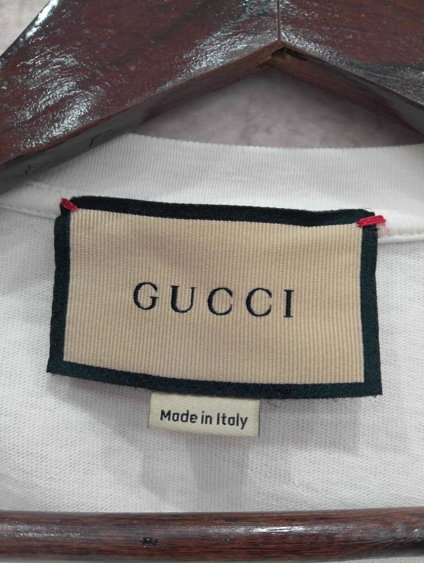 Gucci Gucci white strawberry letter print T-shirt XS Size US XS / EU 42 / 0 - 4 Thumbnail