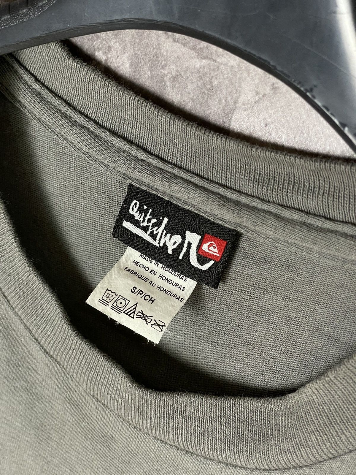 Quicksilver × Quiksilver × Vintage Vintage QUIKSILVER PUNK PRINT T shirt Graphic surf teeY2K Size US S / EU 44-46 / 1 - 12 Thumbnail