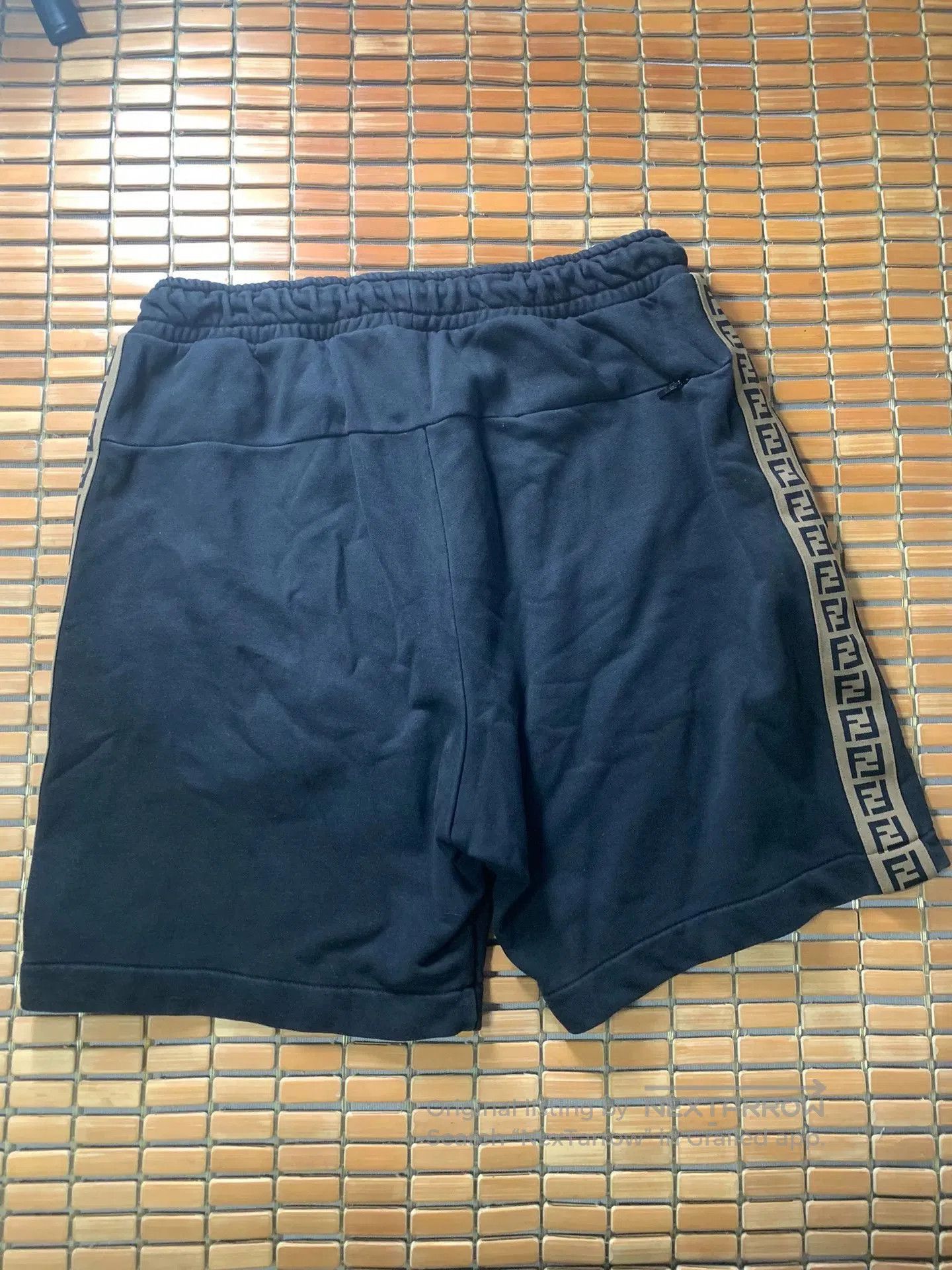Fendi Fendi Side Logo Striped Shorts. Size US 34 / EU 50 - 2 Thumbnail