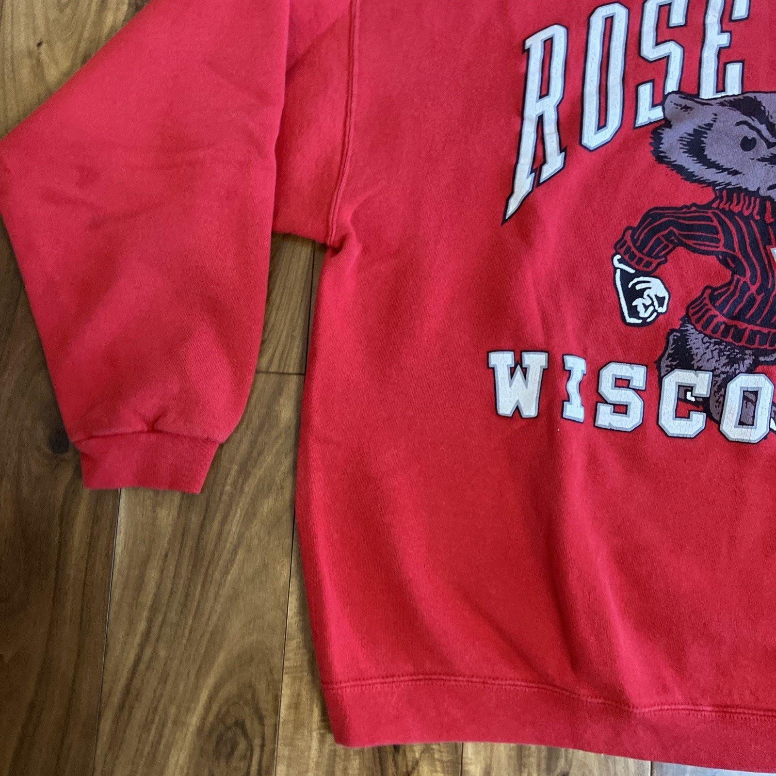 Other Vtg Wisconsin Badgers Sweatshirt Mens Large Red Rose Bowl Size US L / EU 52-54 / 3 - 6 Thumbnail