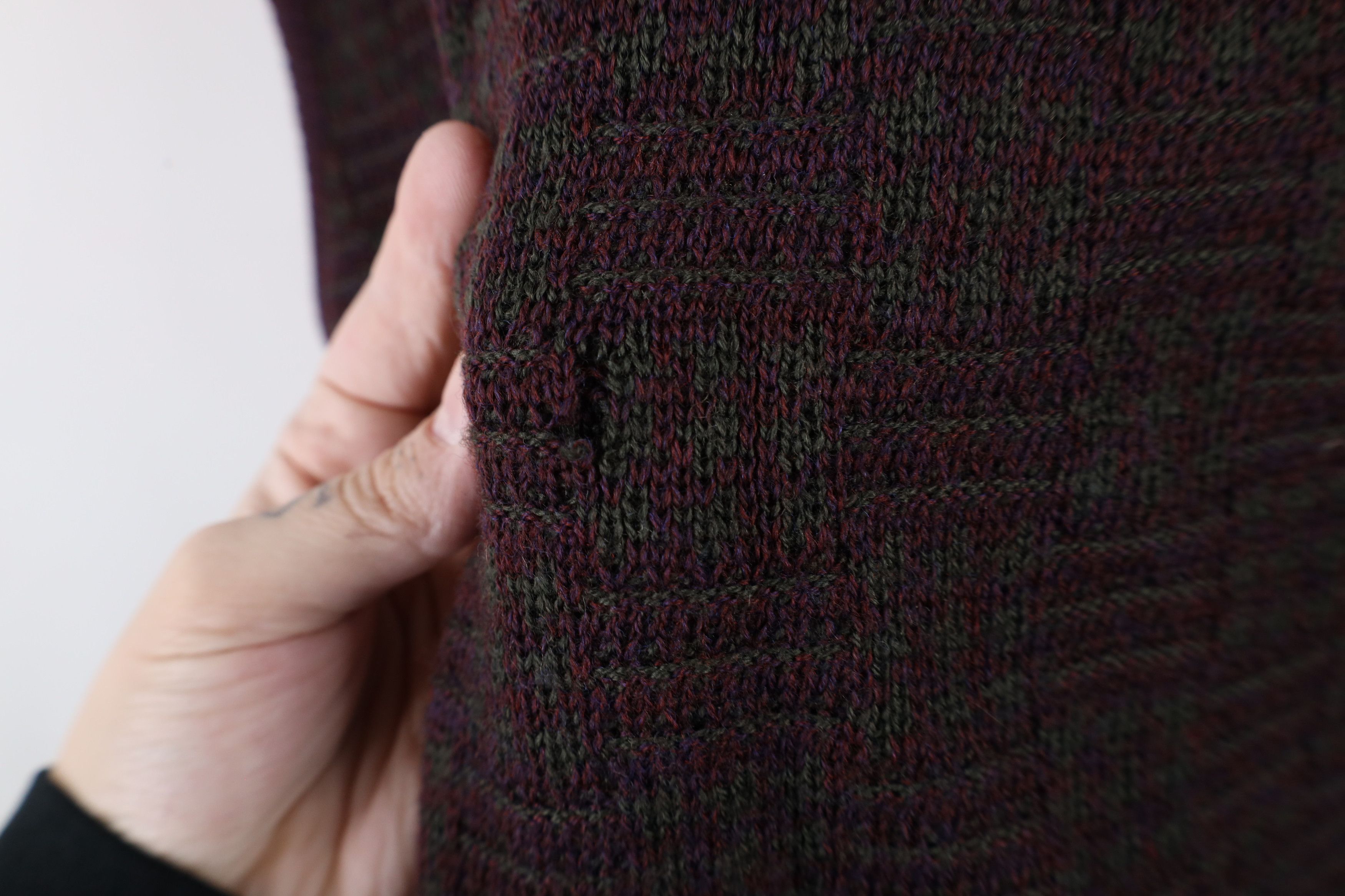 Vintage Vintage 90s Streetwear Houndstooth Wool Knit Sweater Vest Size US XXL / EU 58 / 5 - 10 Thumbnail