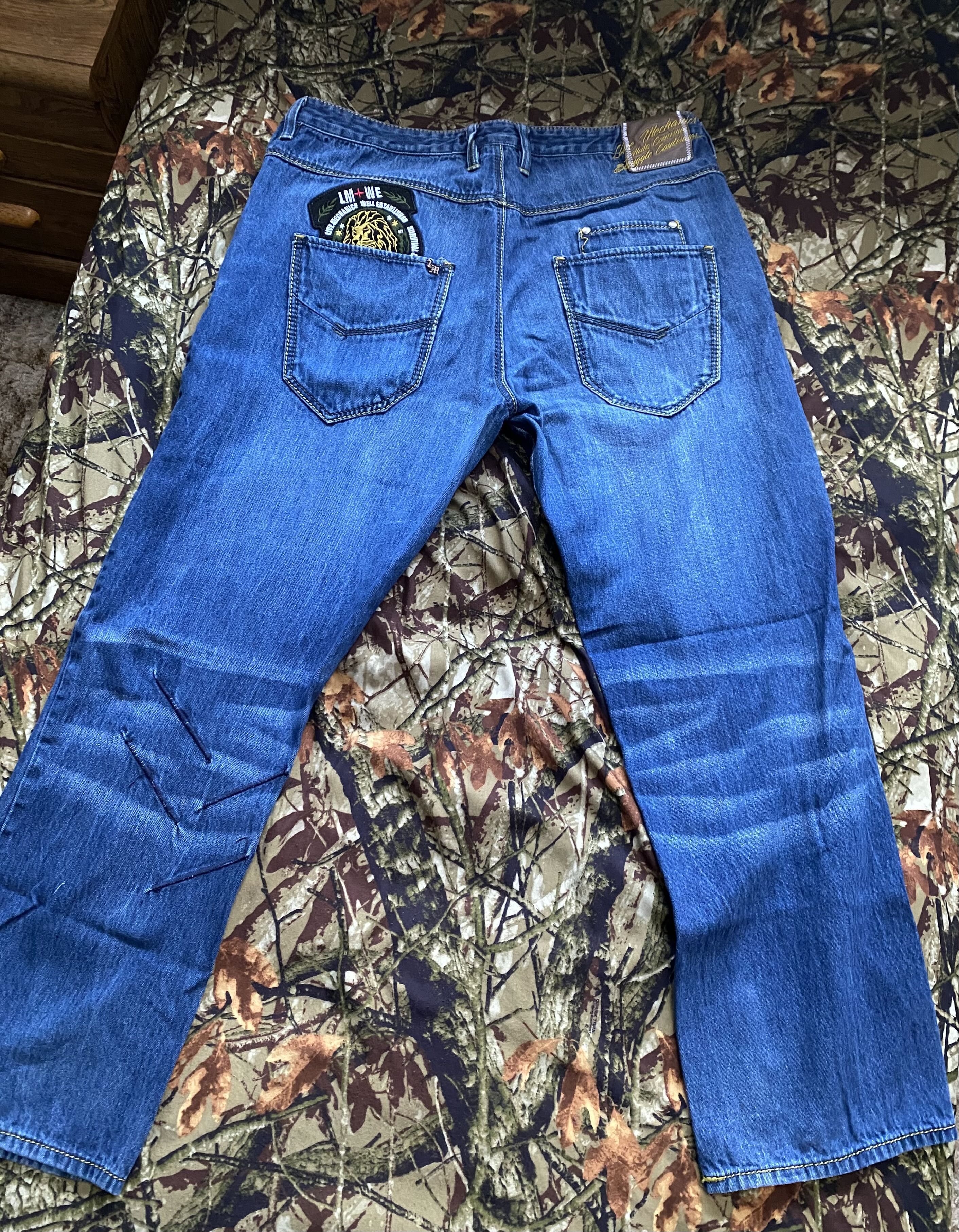 Live Mechanics LIVE MECHANICS DISTRESSED PATCH JEANS Size US 40 / EU 56 - 3 Thumbnail