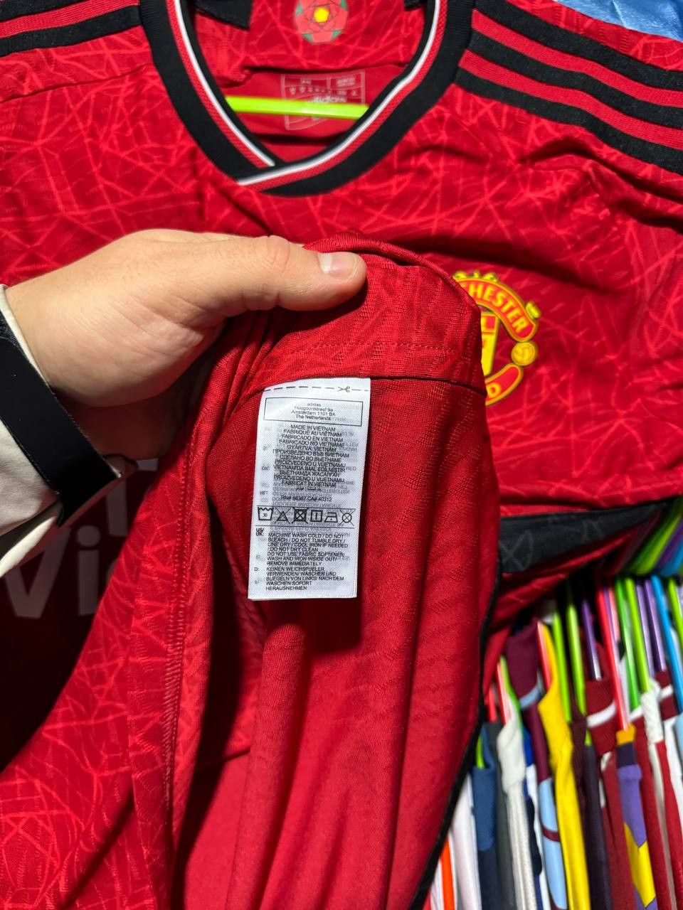 Adidas Manchester United 2023/24 Adidas Soccer Jersey Medium Size US M / EU 48-50 / 2 - 16 Thumbnail