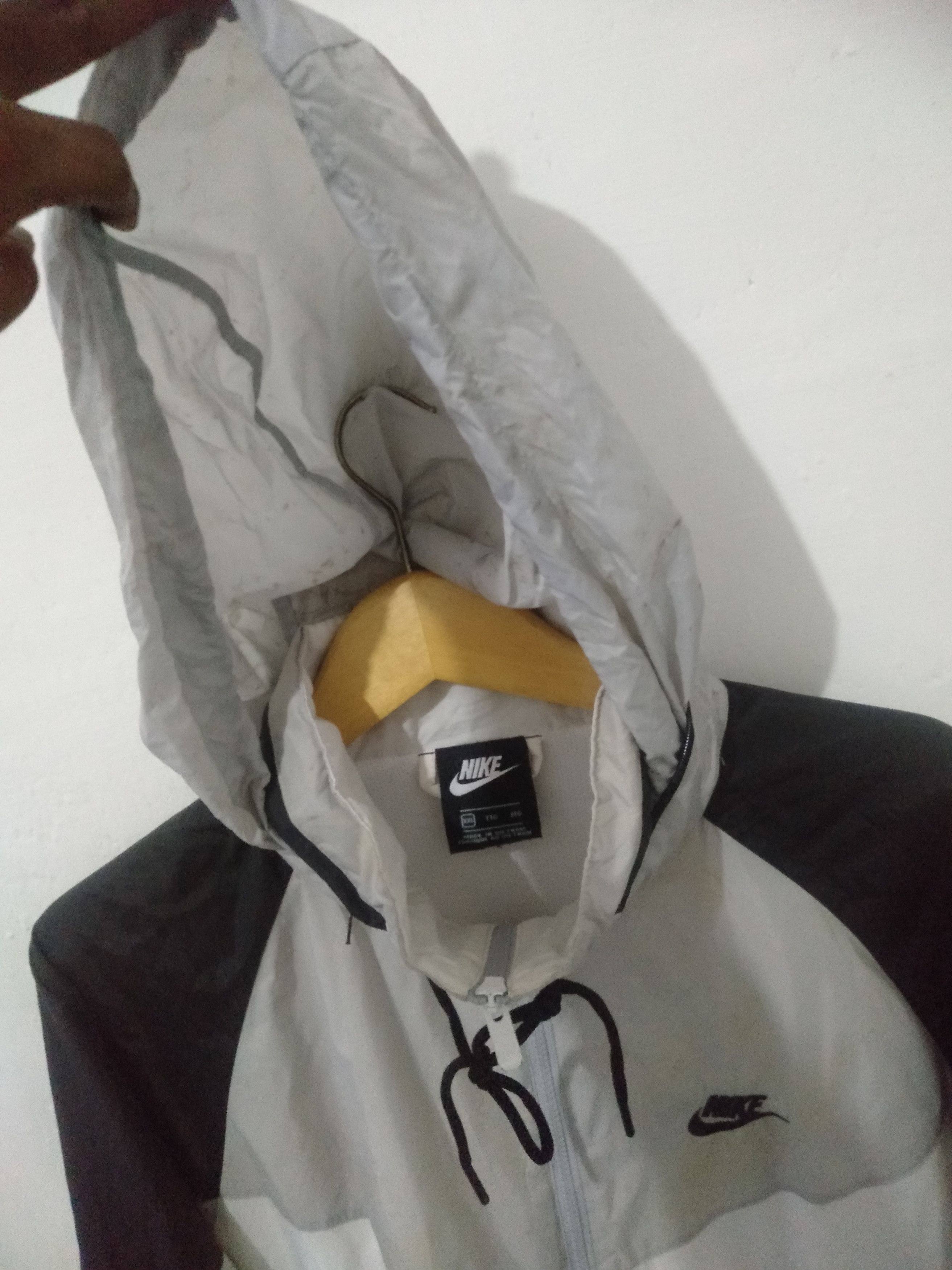 Nike Nike Sportswear Windrunner Hooded Windbreaker Size US XL / EU 56 / 4 - 11 Thumbnail