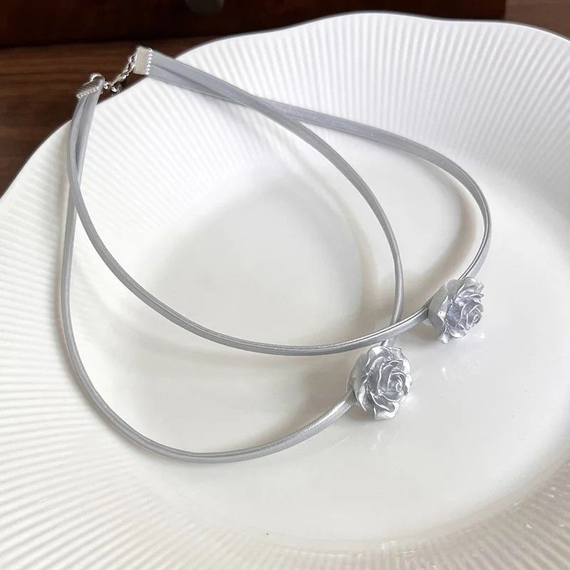 Other Rose Flower Leather Choker Necklace Size ONE SIZE - 6 Thumbnail
