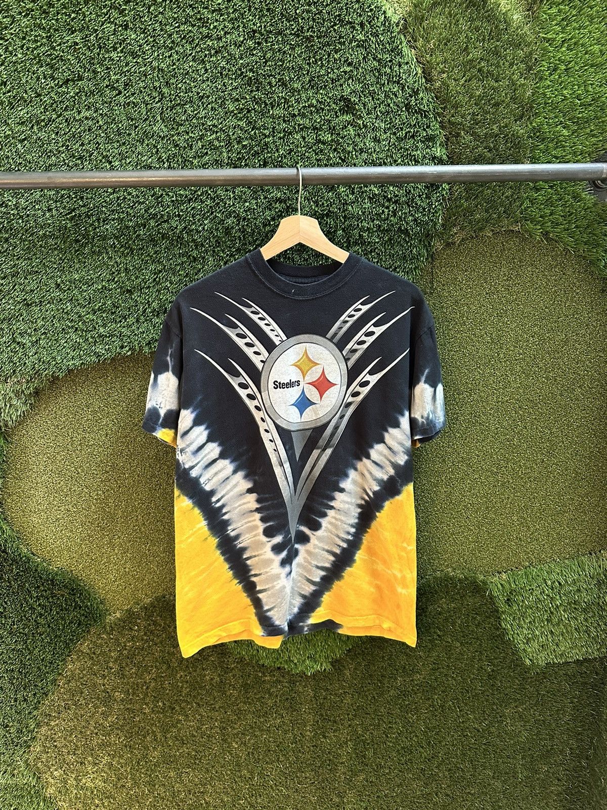 Majestic × NFL × Vintage NFL Pittsburgh Steelers Tye Dye Logo T-shirt Medium Size US M / EU 48-50 / 2 - 1 Thumbnail