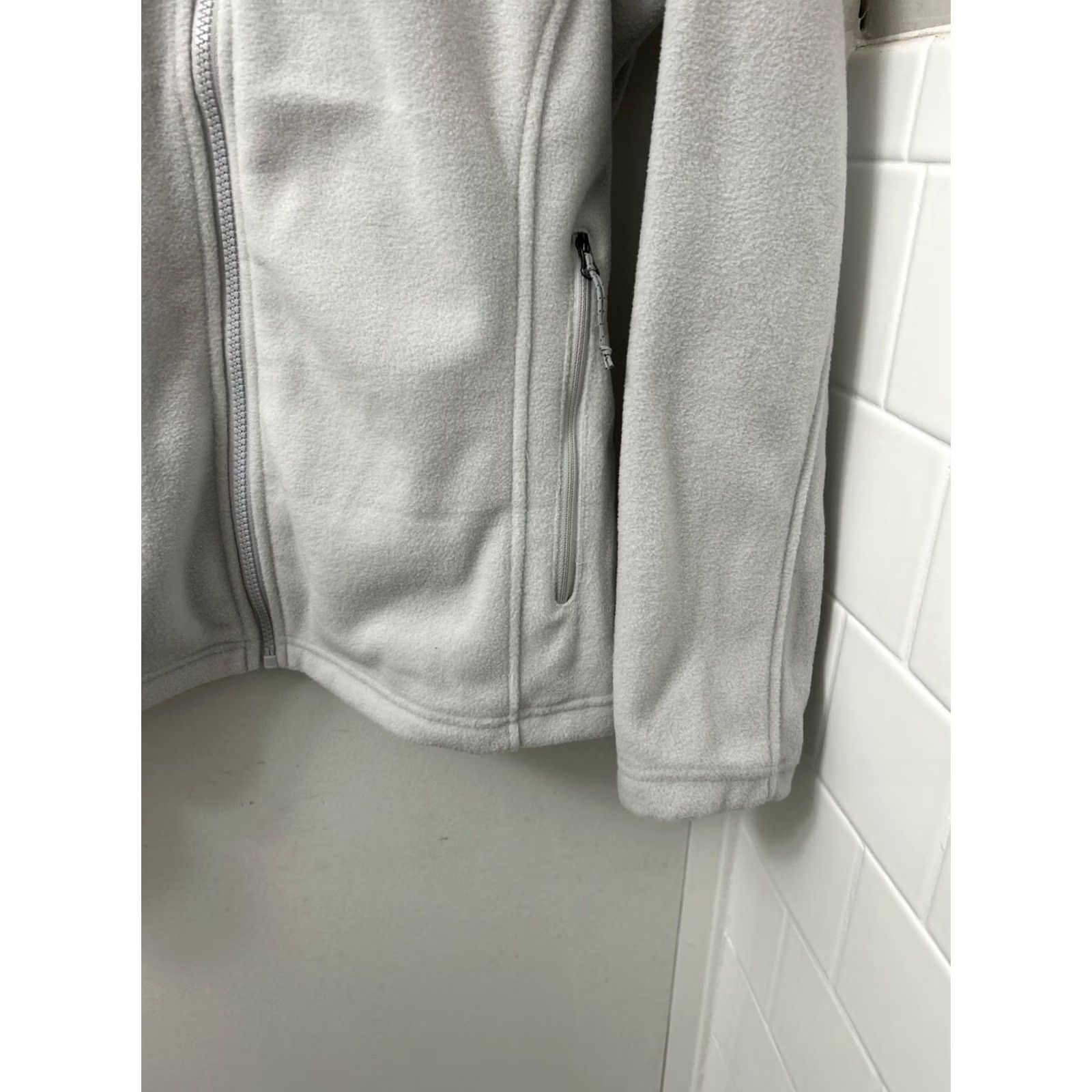 Vintage Columbia Fleece Jacket Womens Large Gray Full Zip Sweatshirt Pockets L/S Size L / US 10 / IT 46 - 6 Thumbnail
