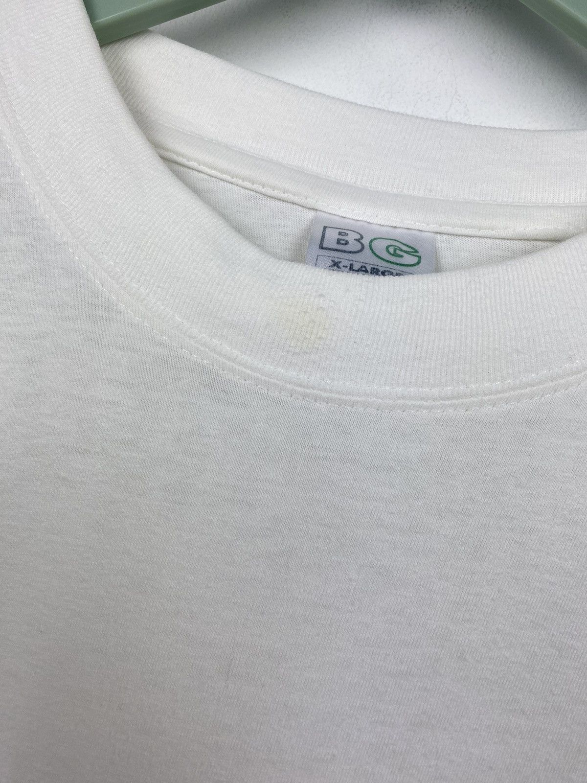 Vintage Vintage Friends 1999 T Shirt Tee Charmed Y2K Warner Bros Size US XL / EU 56 / 4 - 8 Thumbnail