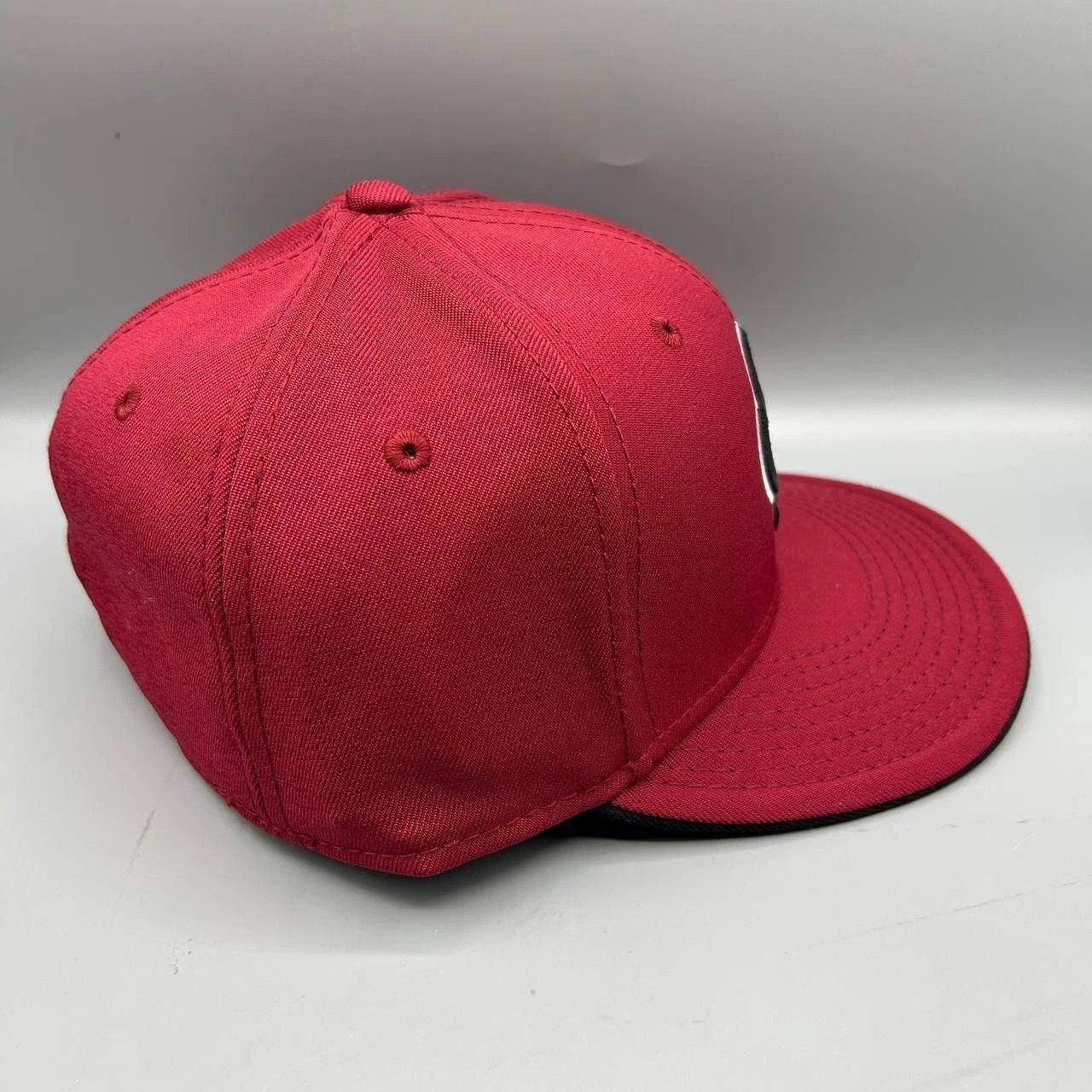 Under Armour South Carolina Gamecocks Hat Men 7 1/4 Red NCAA Fitted Cap Size ONE SIZE - 5 Thumbnail