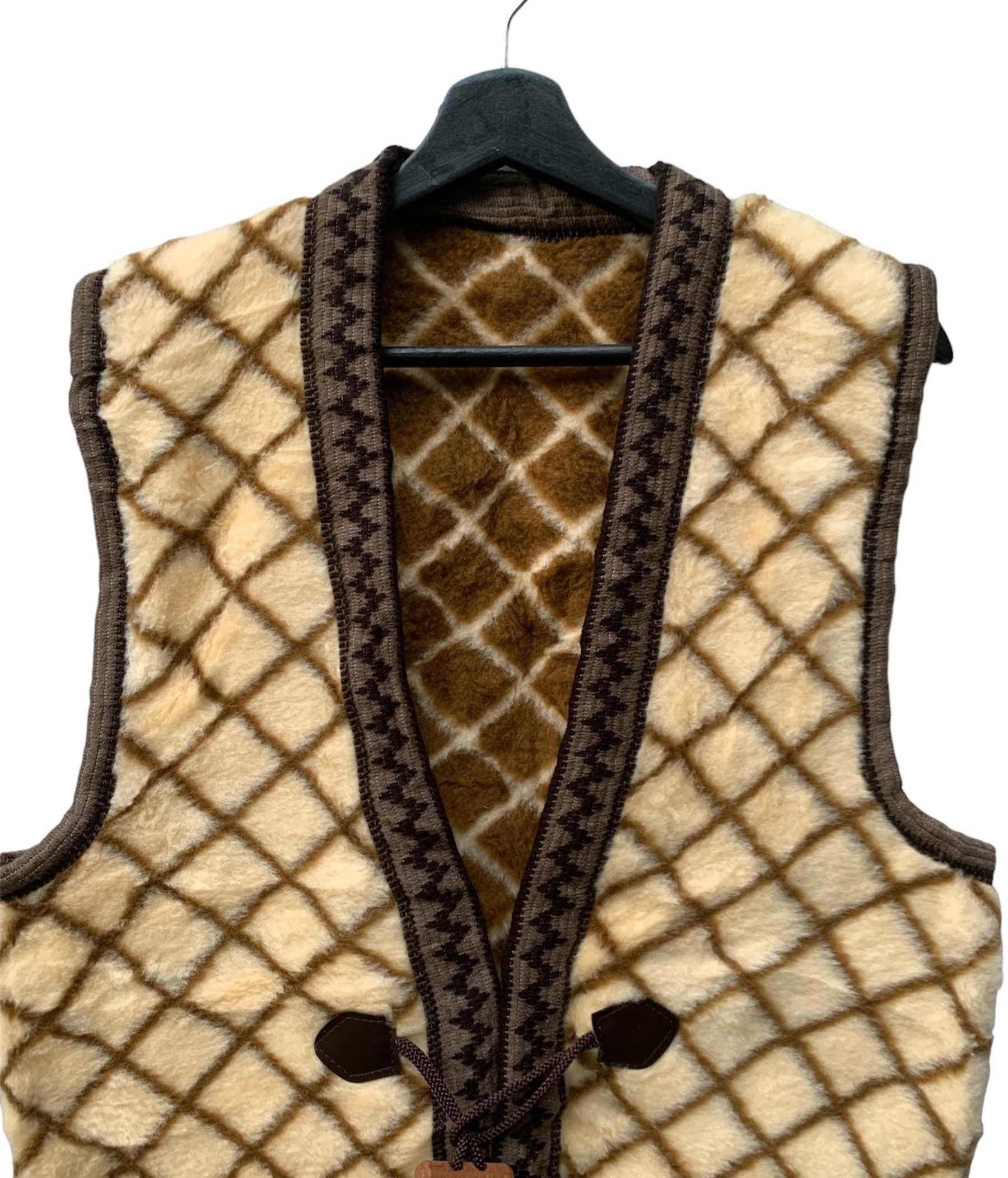 Designer × Japanese Brand Vintage Traditional Patchwork Sherpa Fur Vest Size 40R - 5 Thumbnail