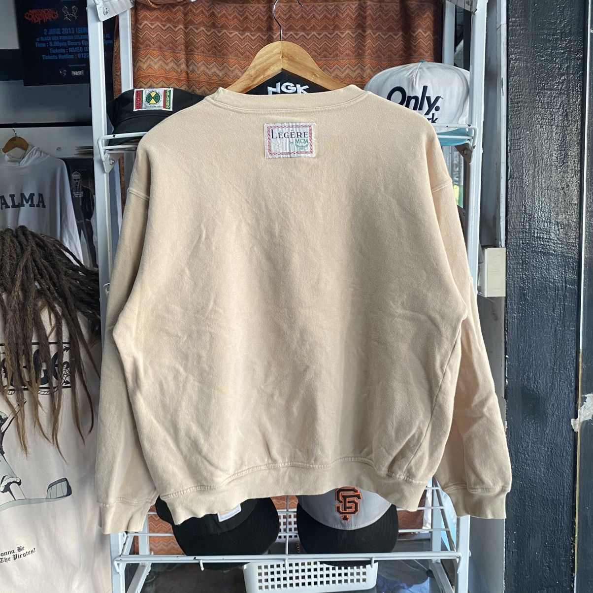 MCM Vintage MCM Legere Embroidered Sweatshirt Size US M / EU 48-50 / 2 - 2 Thumbnail