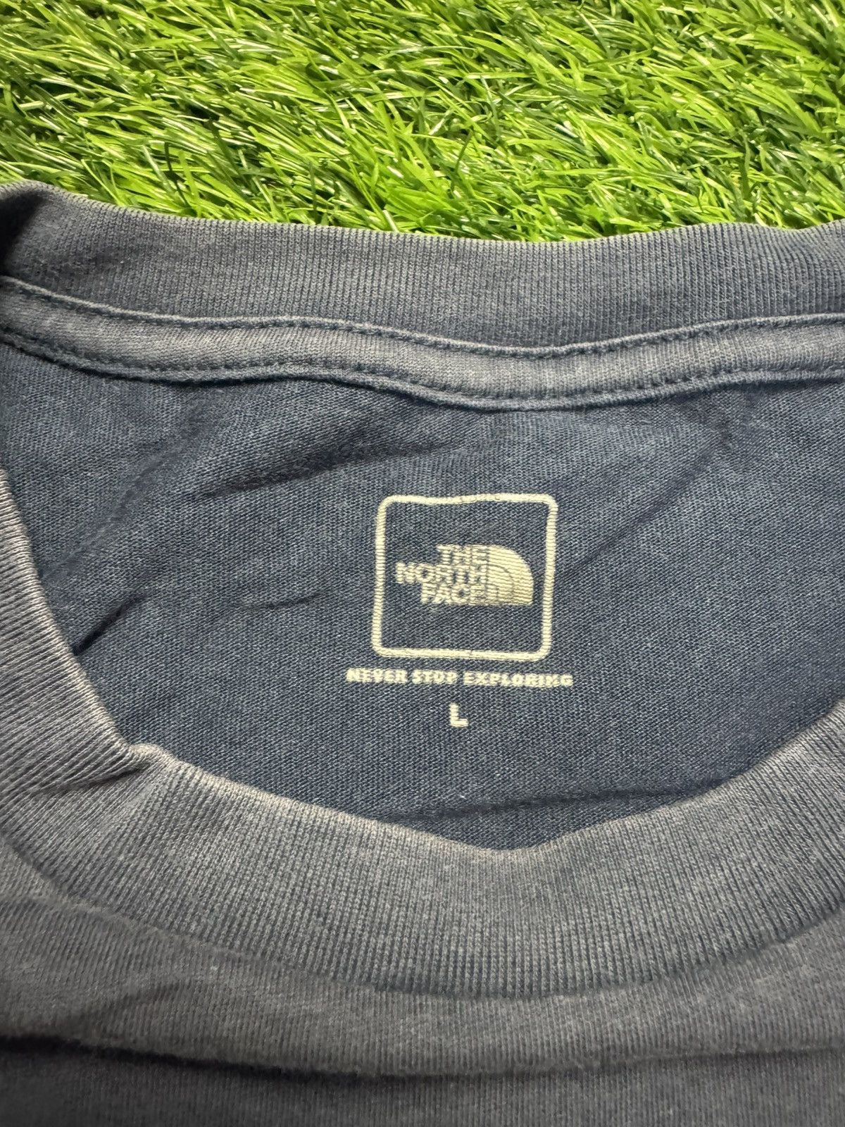 The North Face assorted tshirt - the north face tshirt Size US L / EU 52-54 / 3 - 7 Thumbnail