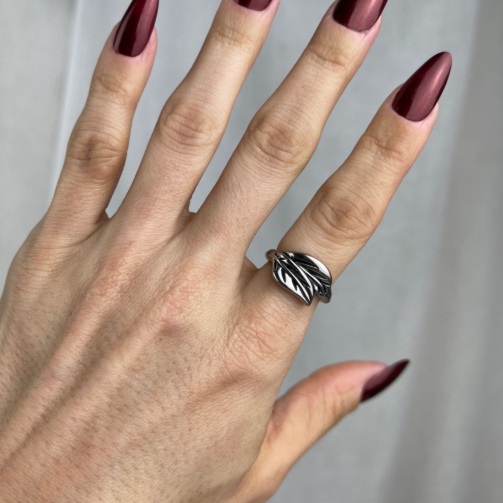 Other Rings Silver Leaves Gold Black Turquoise Howlite 5.5, 6, 6.5 Size ONE SIZE - 13 Thumbnail