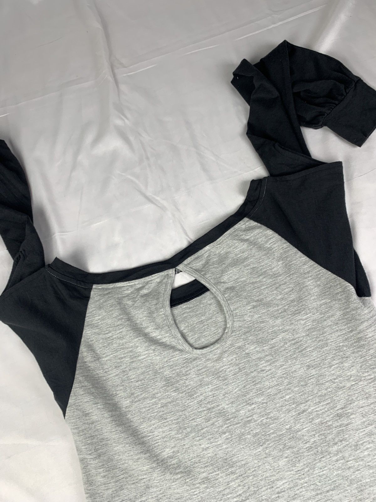 Japanese Brand Valley-G Over Shoulders Girl Graphic Longsleeve Dressy Top Size M / US 6-8 / IT 42-44 - 4 Thumbnail