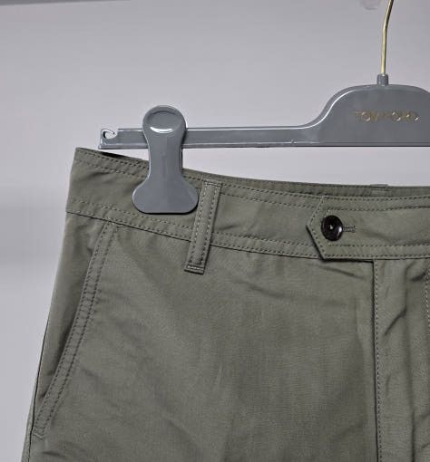 Tom Ford o1sm1stk0725 Technical Feuille Short in Dark Khaki Size US 33 - 3 Thumbnail