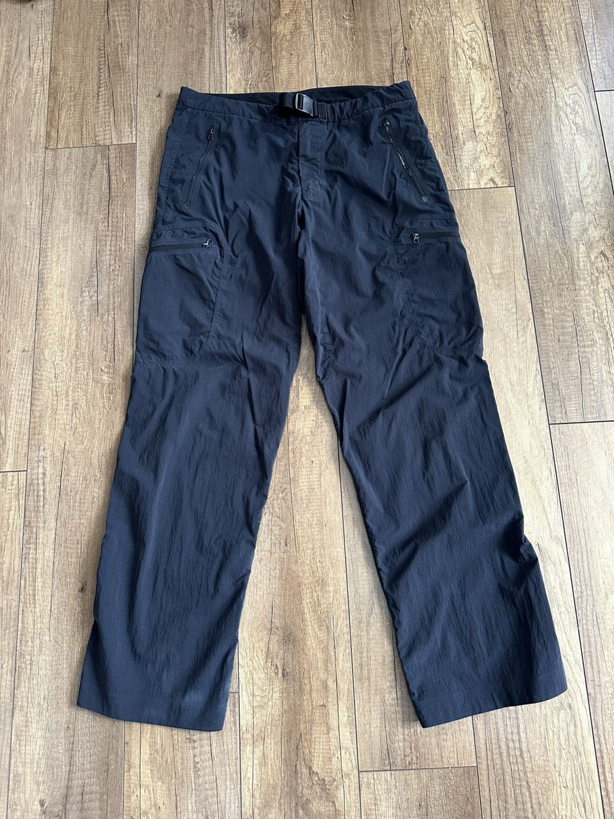 Arc'teryx Arcteryx Cargo Pants Trousers Vintage Logo Size US 32 / EU 48 - 1 Thumbnail