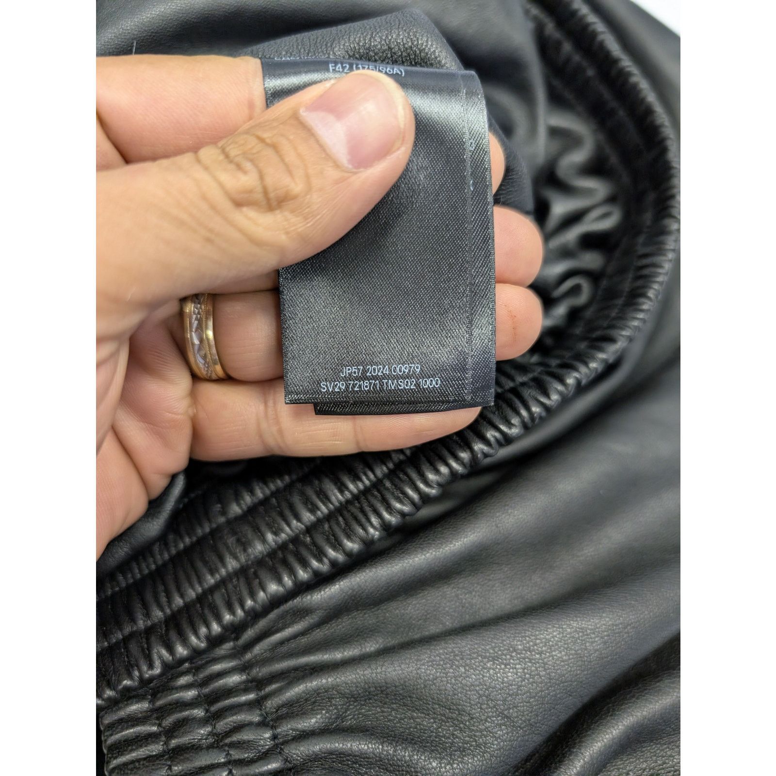 Balenciaga o1rshd1 Leather Down Jacket in Black Size US L / EU 52-54 / 3 - 14 Thumbnail