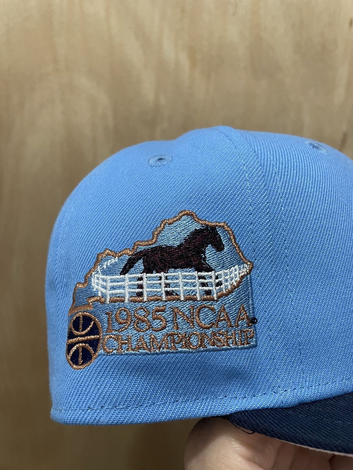 New Era Hat club app exclusive champions size 7 1/4 new Size ONE SIZE - 5 Thumbnail