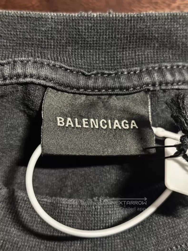 Balenciaga Balenciaga Short-Sleeve Size US S / EU 44-46 / 1 - 3 Thumbnail