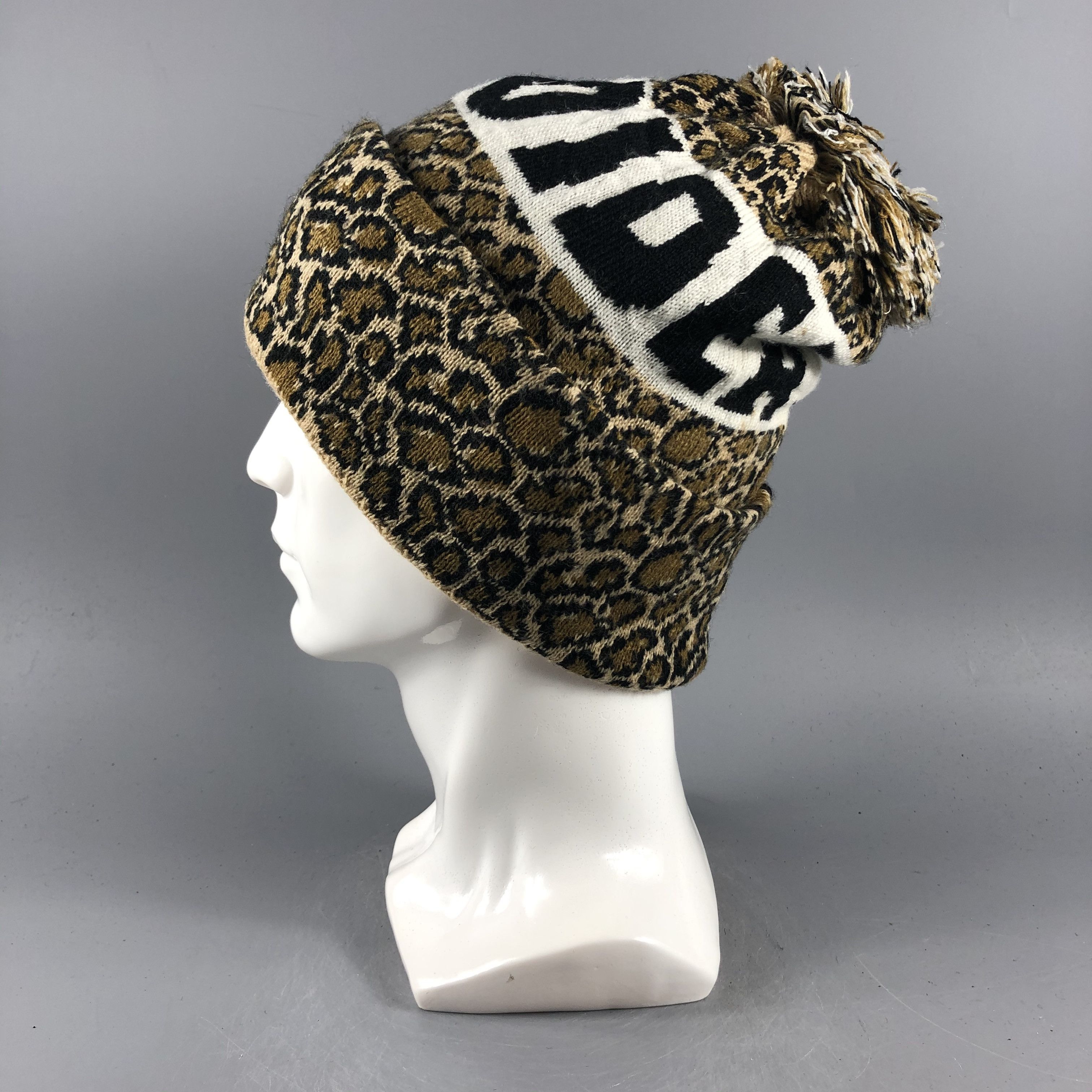 Vintage Leopard Beanie Snow Hat Snow Cap -D091 Size ONE SIZE - 1 Thumbnail