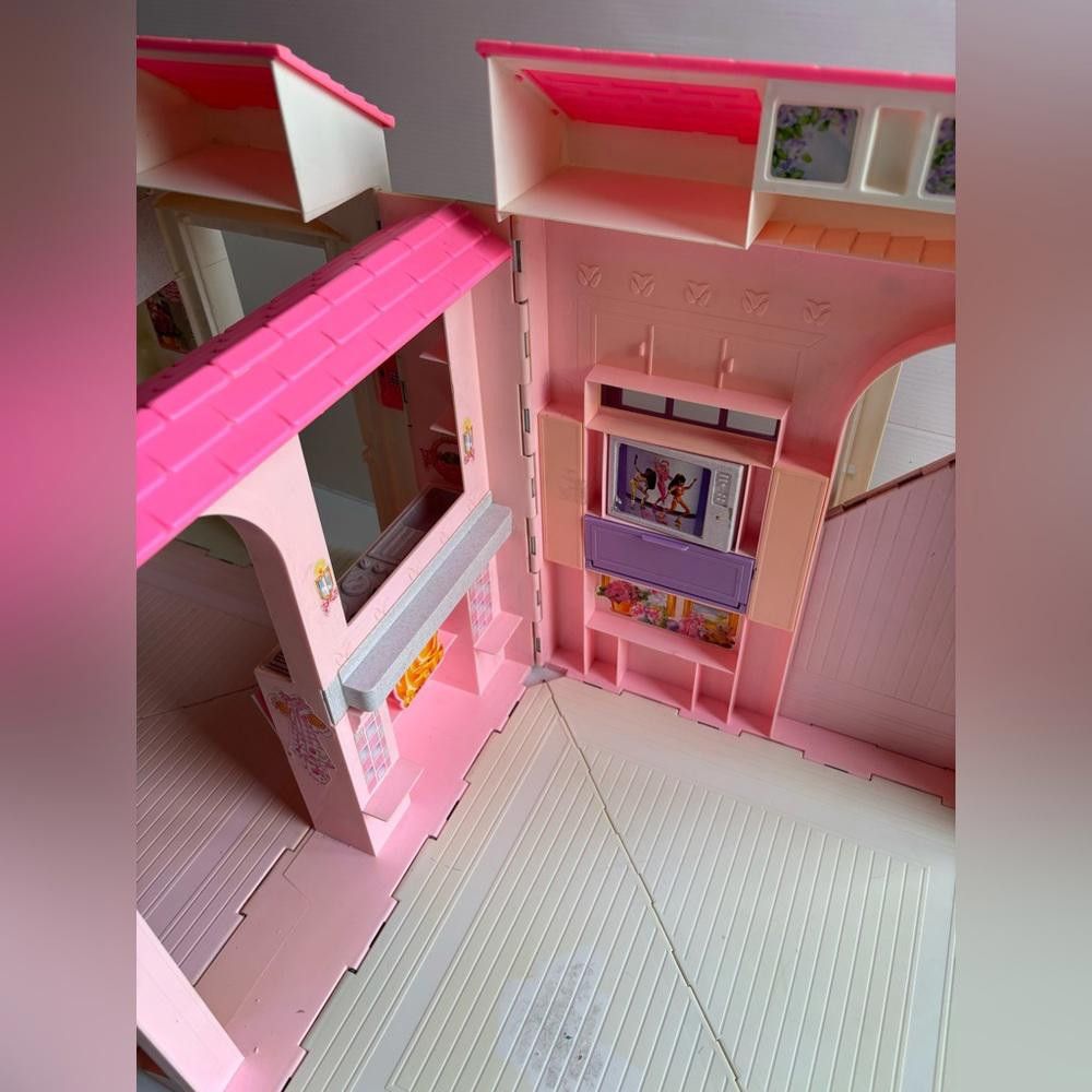 Designer Vintage 1996 Mattel Barbie Folding Portable House Size ONE SIZE - 3 Thumbnail