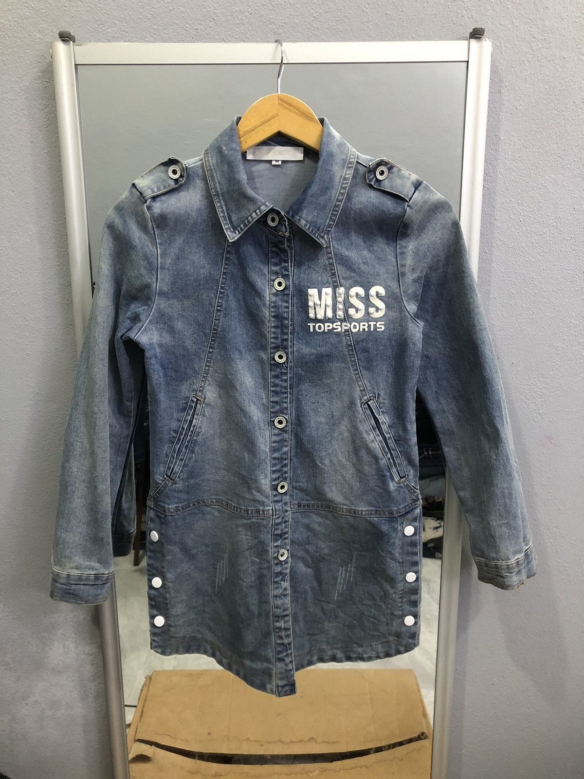 Japanese Brand Y2K Bobby Mall Rhinestone Denim Jacket Women Size XS / US 0-2 / IT 36-38 - 1 Thumbnail
