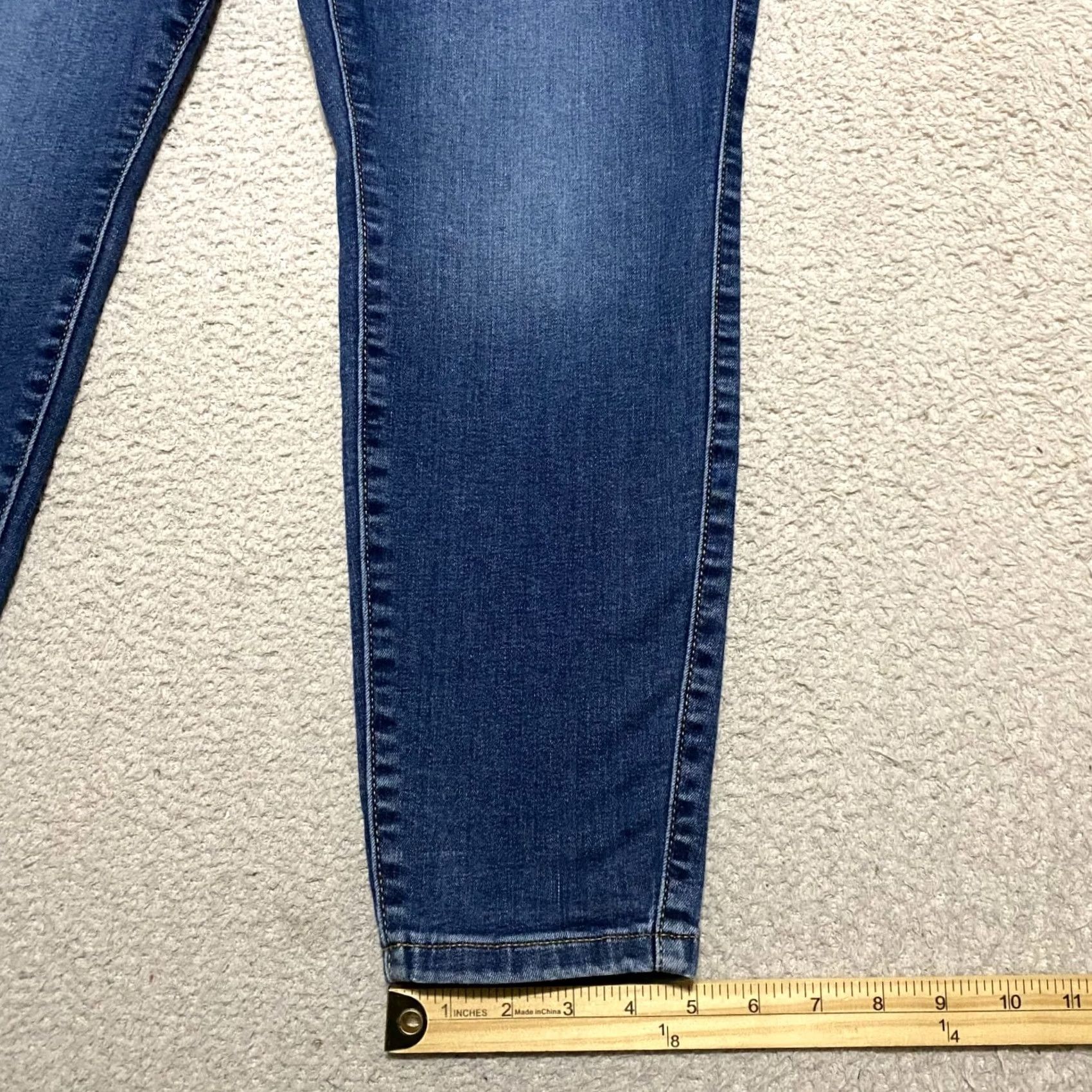 Torrid Torrid Jeans Pants 16P Blue Denim Medium Wash Skinny High Rise Petite Women Jeans Size 38" / US 16 / IT 52 - 5 Thumbnail