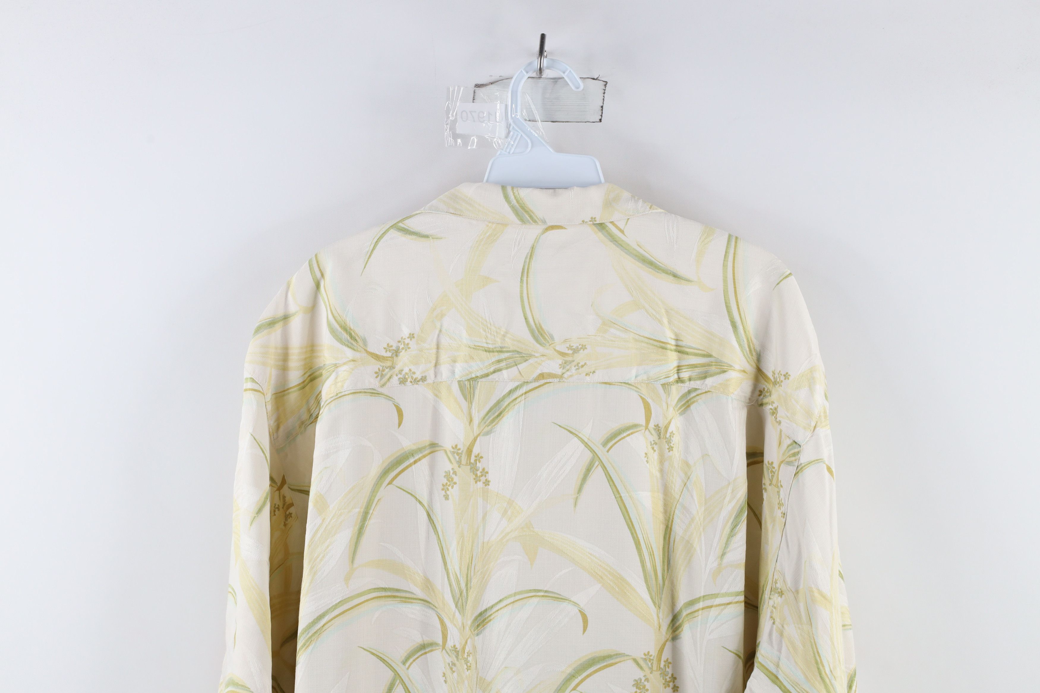Tommy Bahama × Vintage Vintage 90s Tommy Bahama Luau Looped Collar Button Shirt Size US XL / EU 56 / 4 - 10 Thumbnail